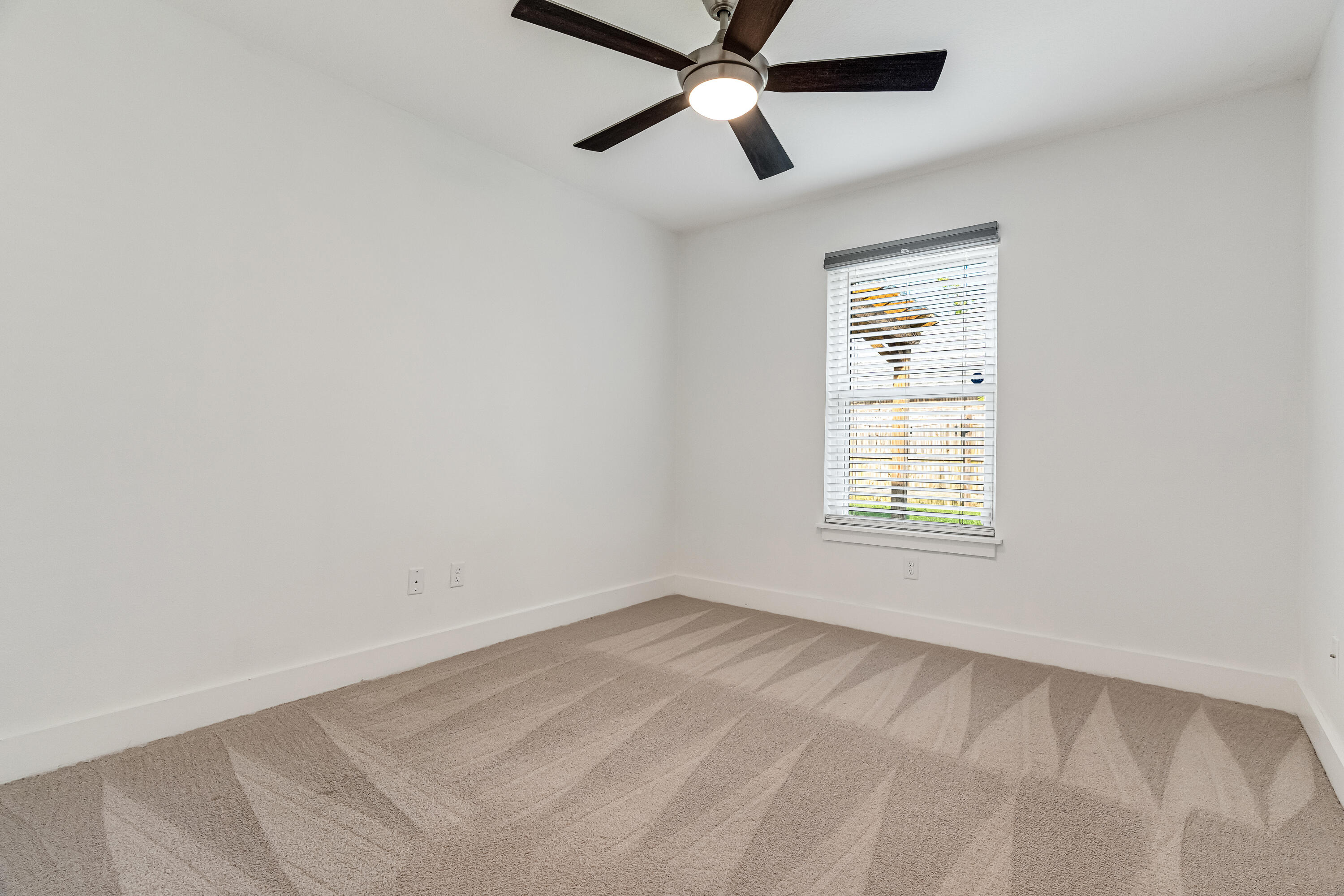 CASTELAR - Residential Lease