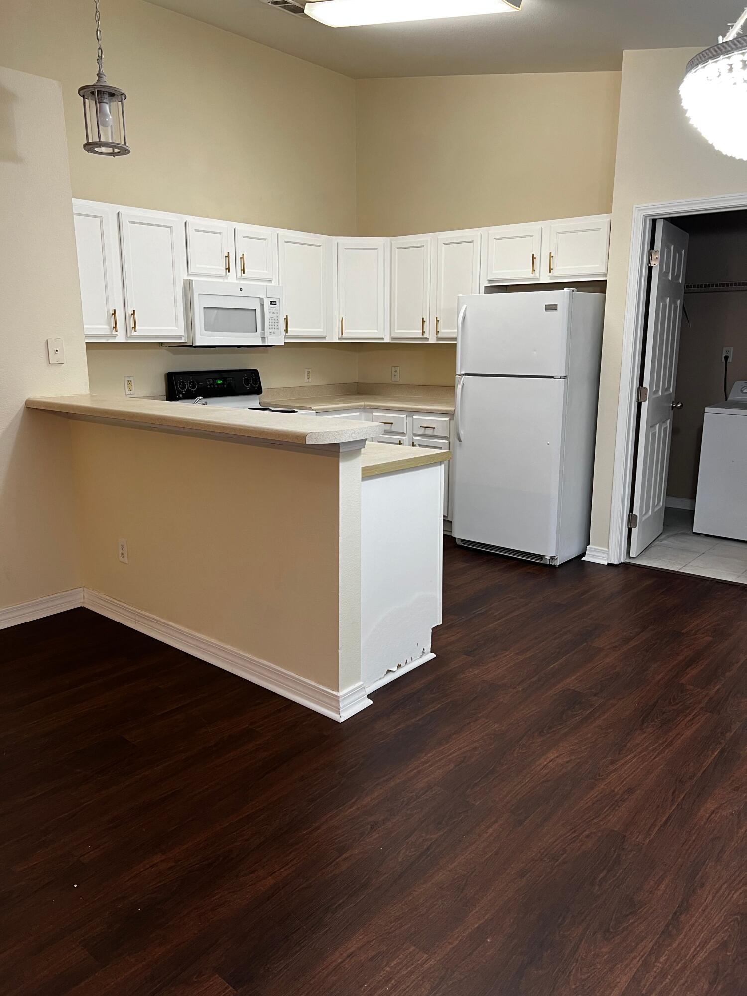 Recently updated with brand new paint and LVP flooring. This adorable duplex is in Navarre has vaulted ceiling, large bedrooms and a separate laundry room. Pets are allowed with nonrefundable pet fee. Call office for a tour today!