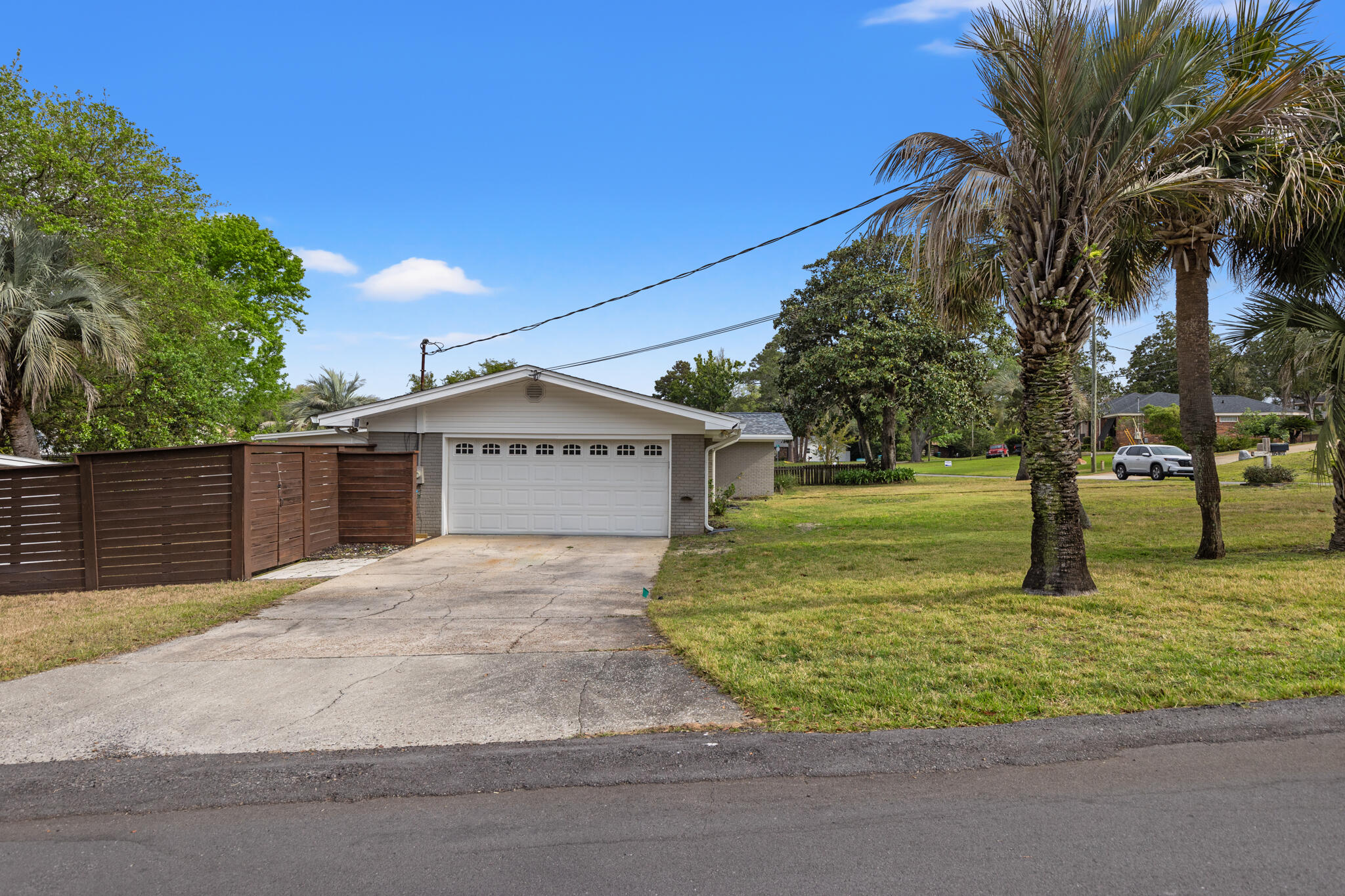 DIAMOND HEAD SEC OF LAKESIDE - Residential