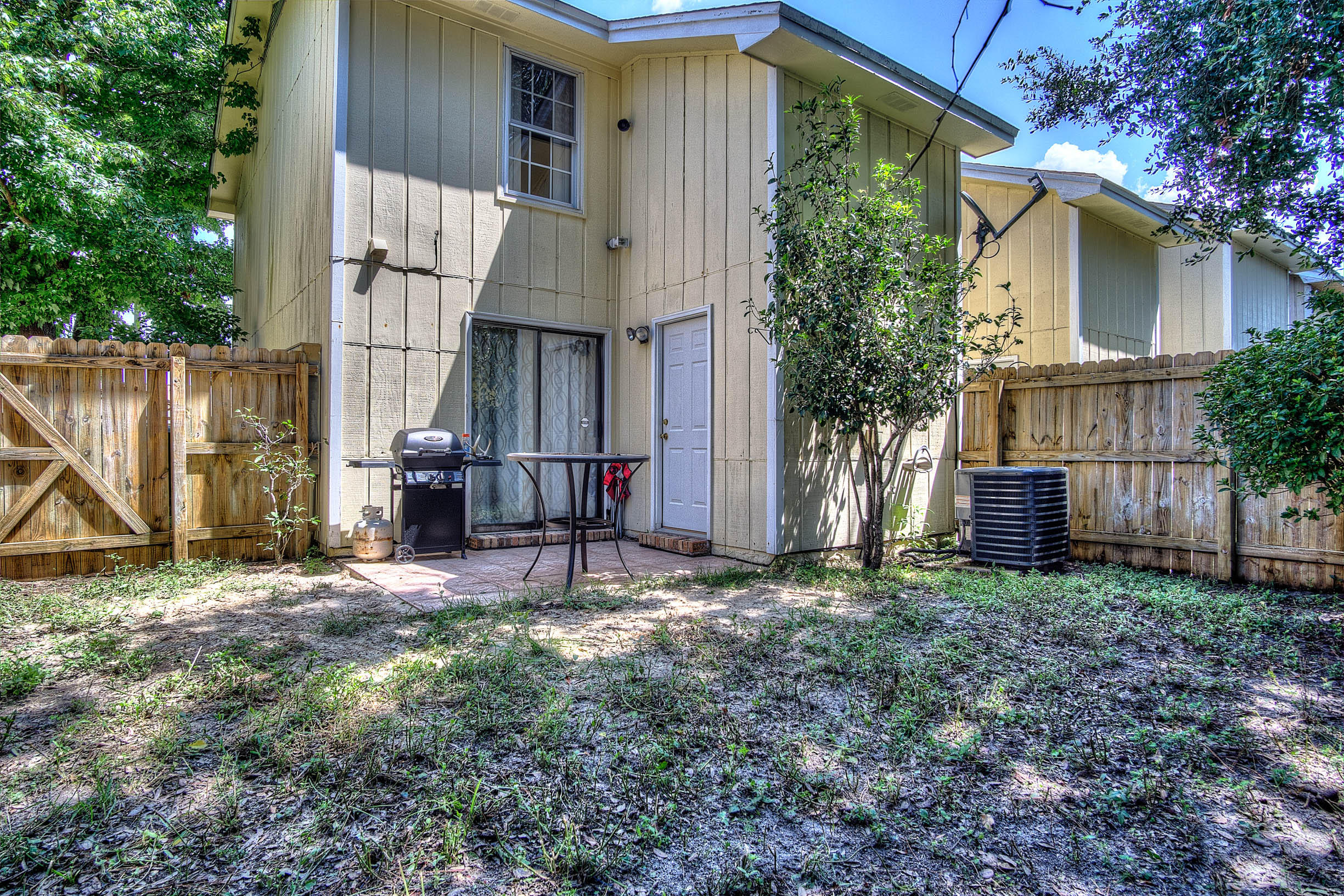 VIKING MANOR PH 1 - Residential