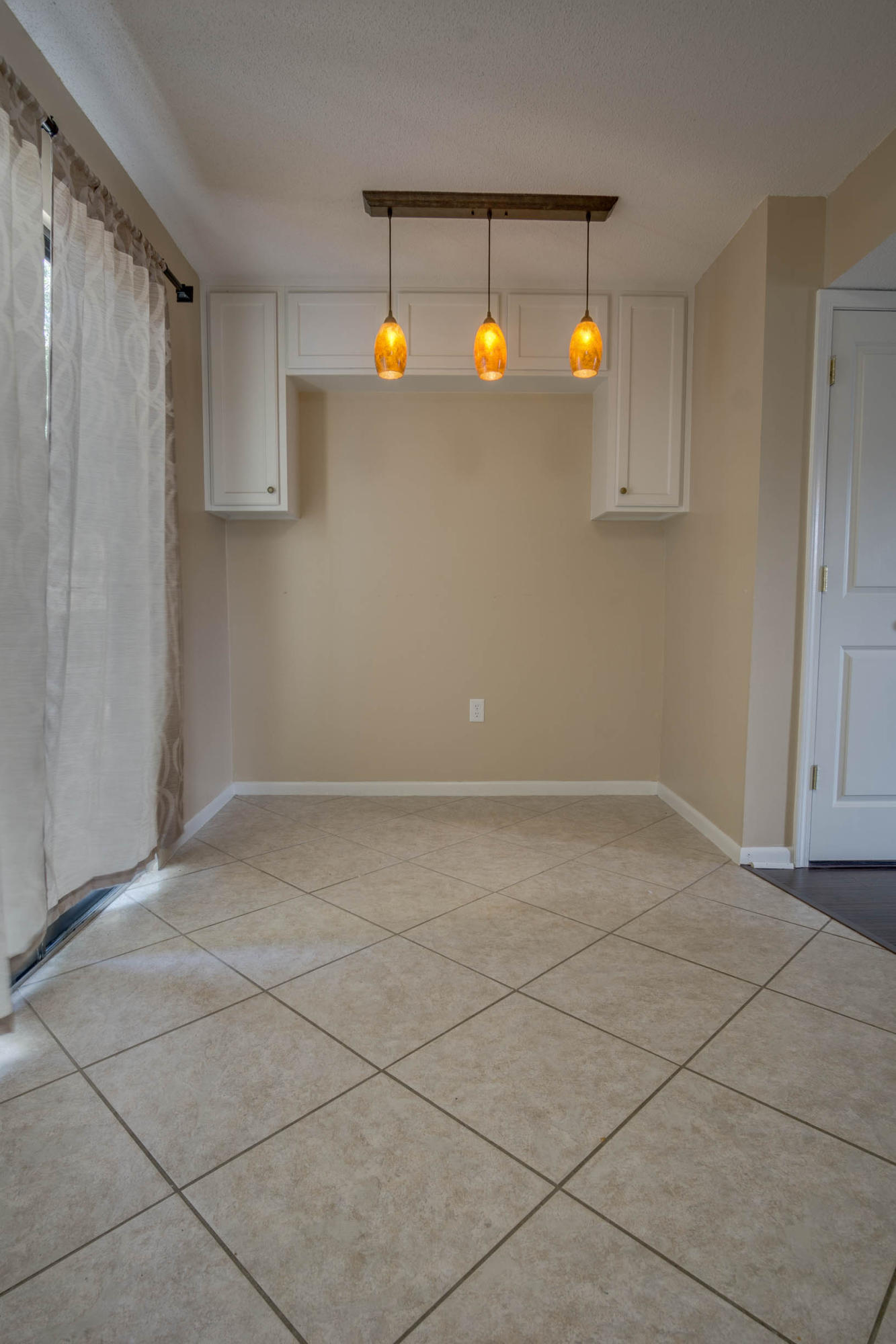 VIKING MANOR PH 1 - Residential