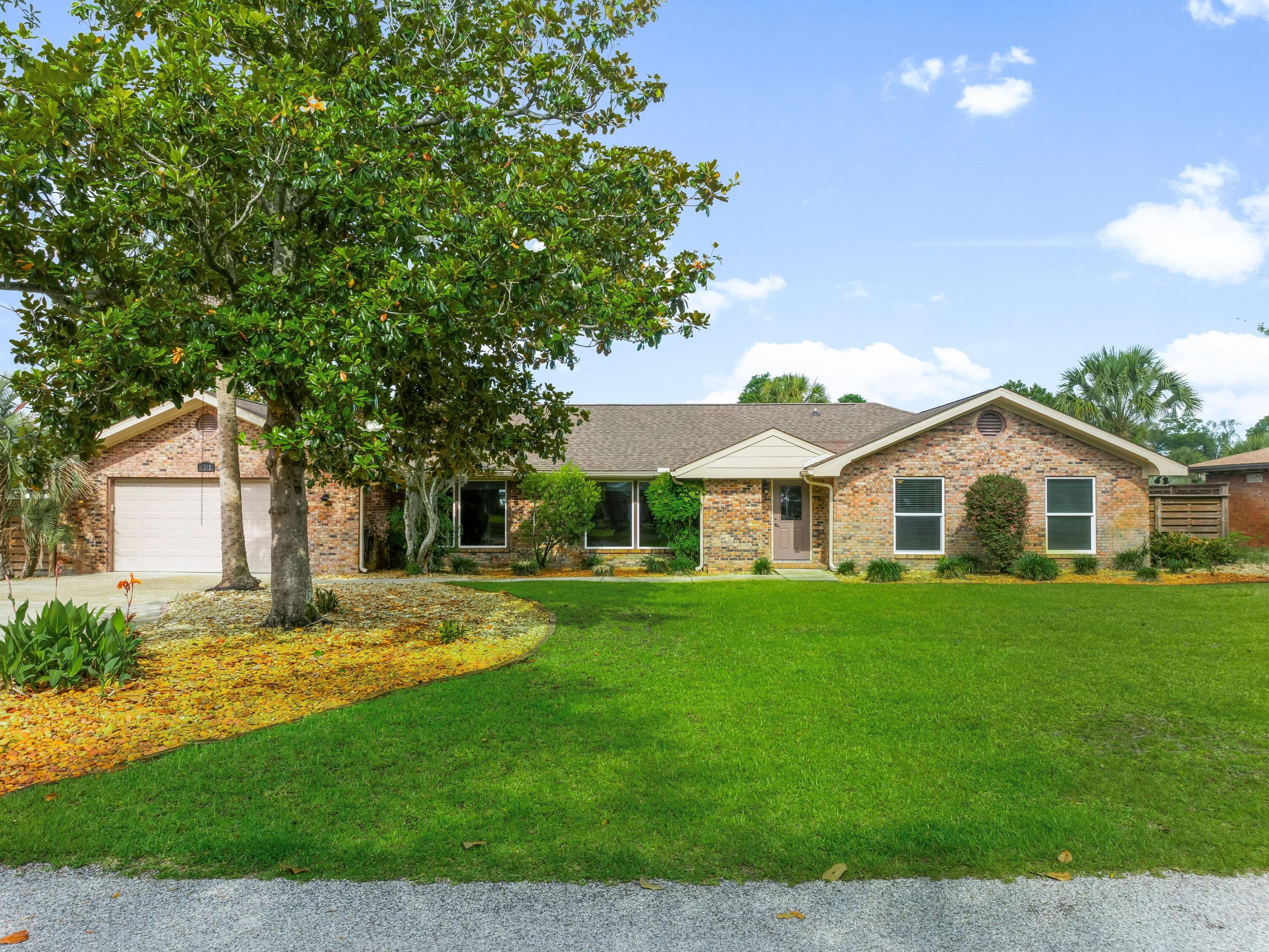 Baywood Shores Estates - Residential
