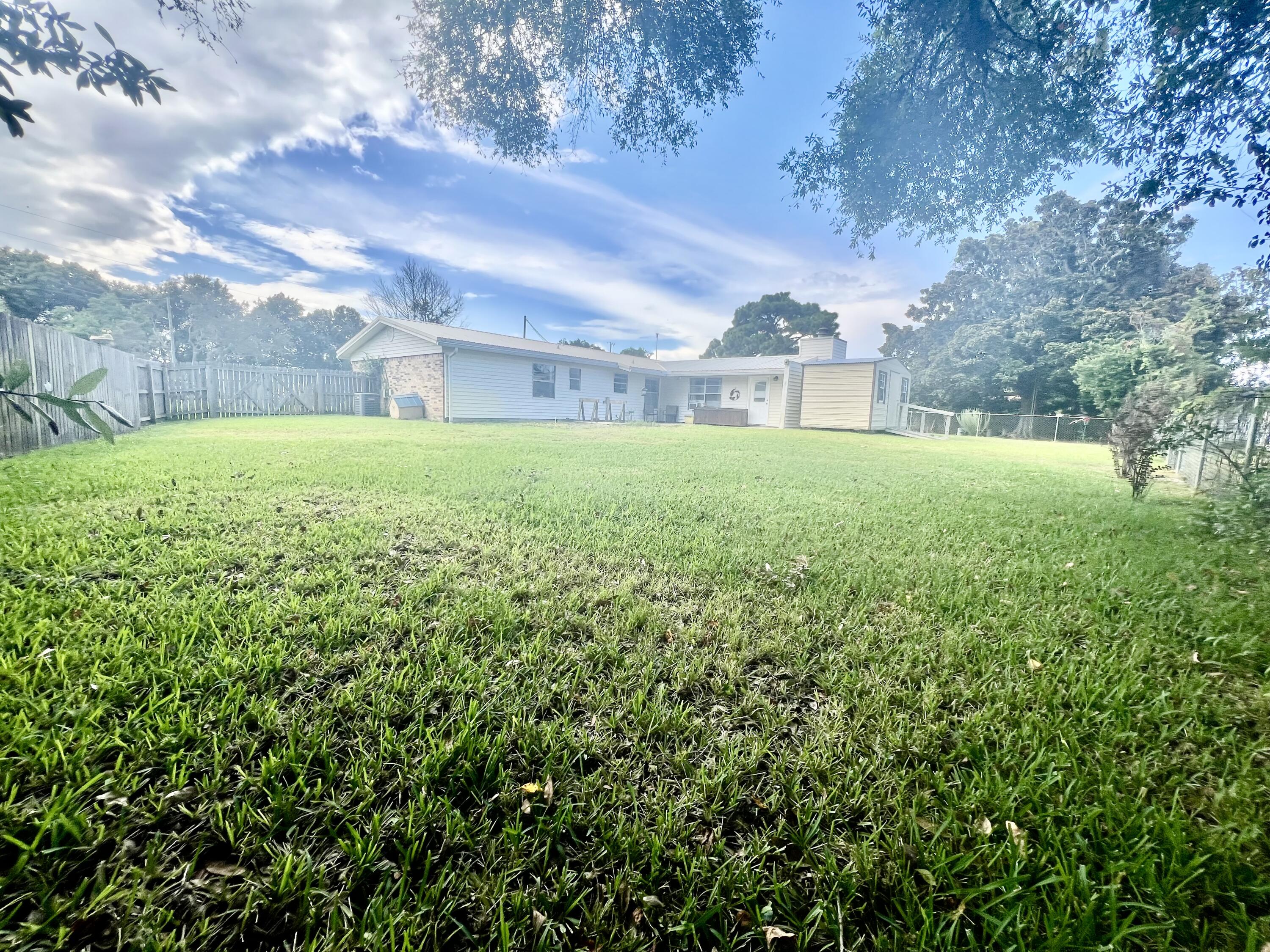 VICTORIA GARDENS - Residential