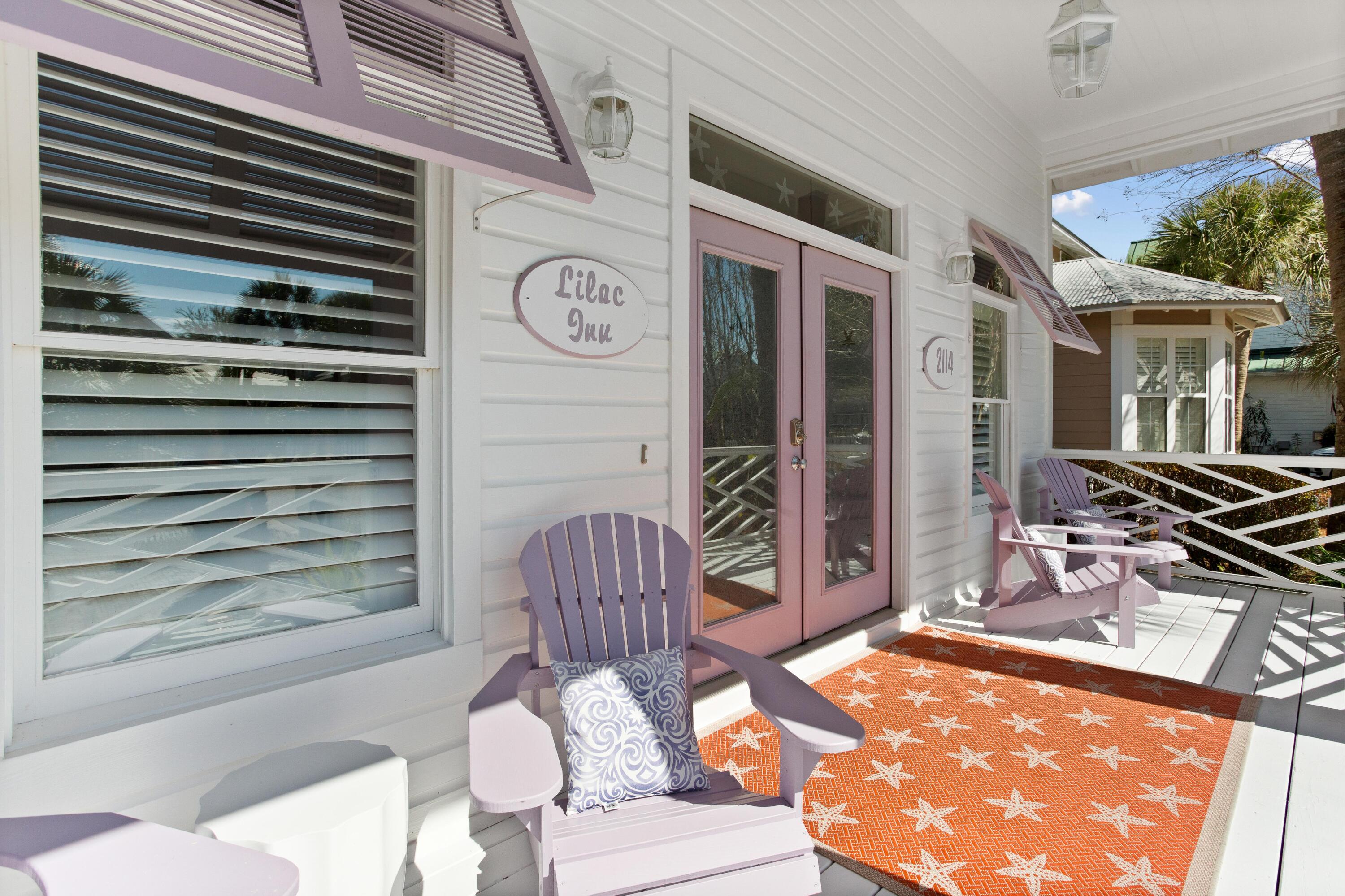 CRYSTAL LAKE - Residential