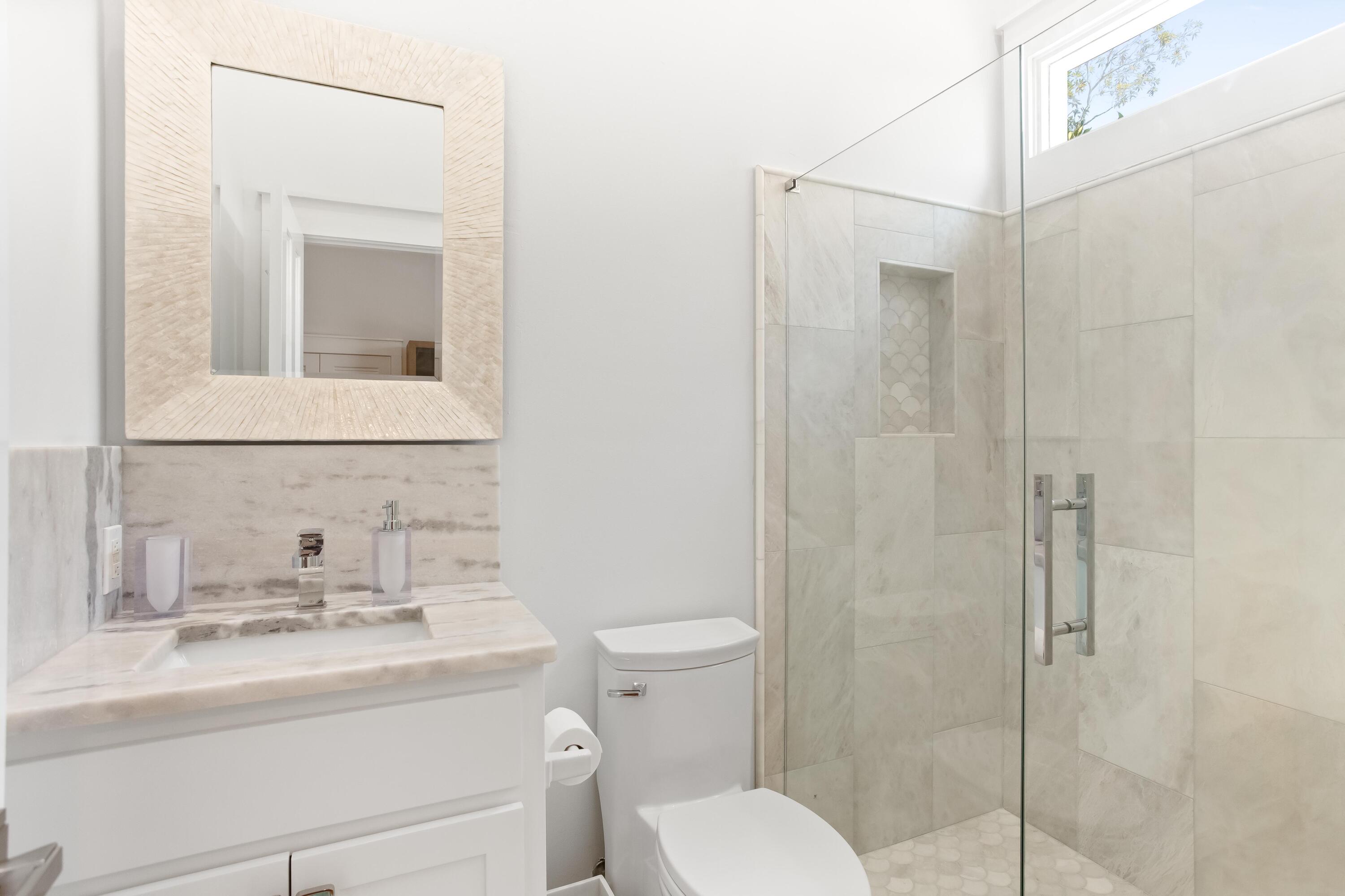 CRYSTAL LAKE - Residential