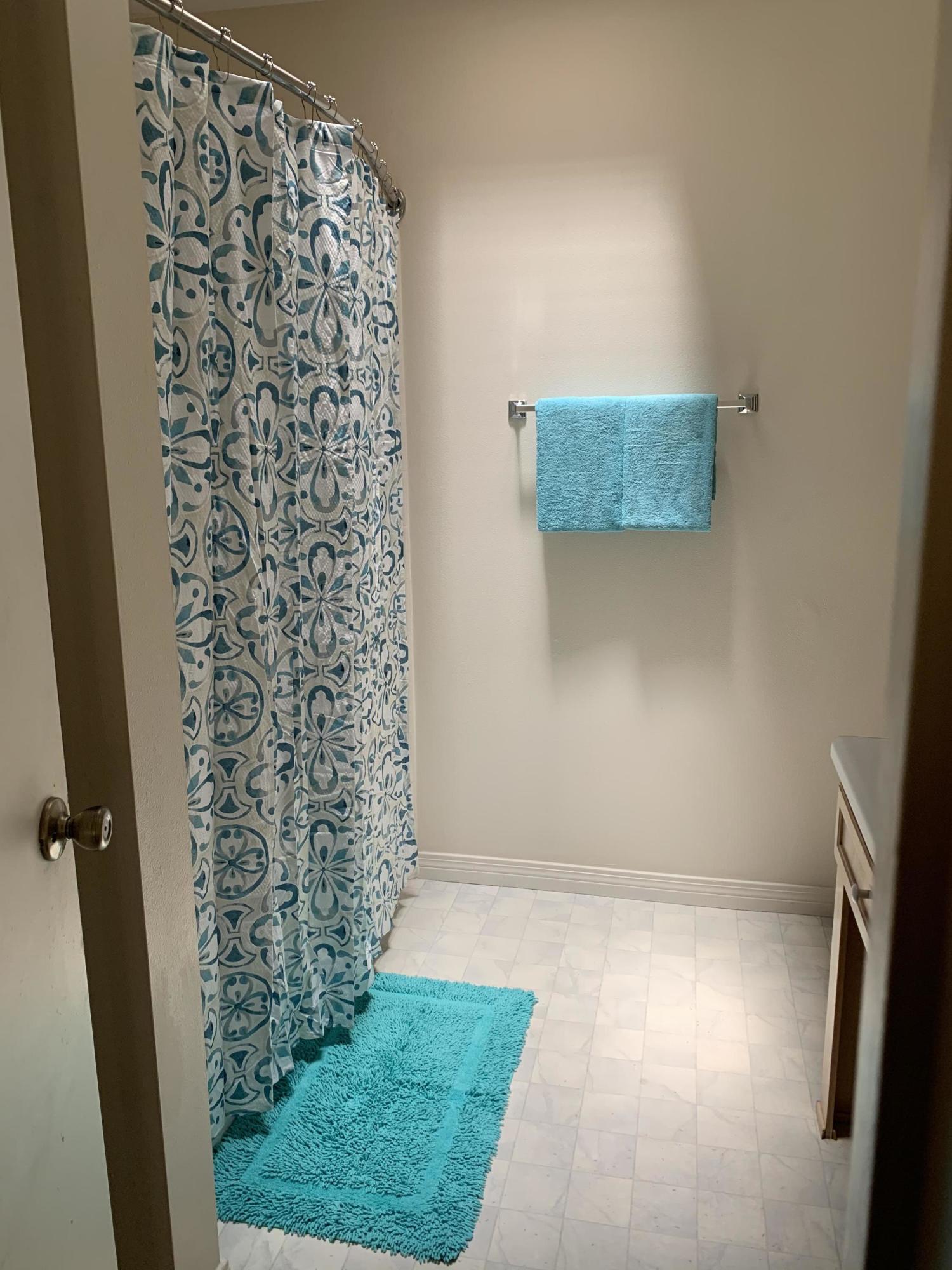 Oakland Manor 2 - Residential