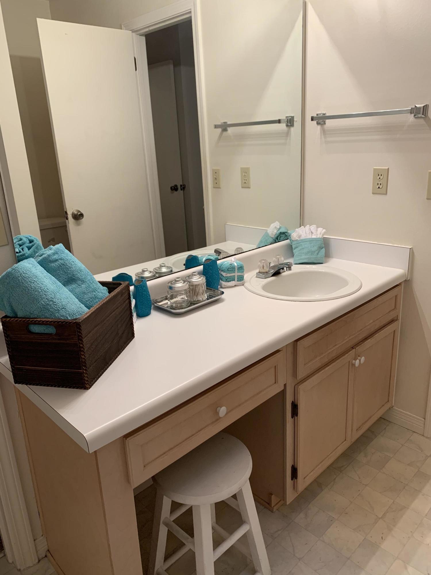 Oakland Manor 2 - Residential