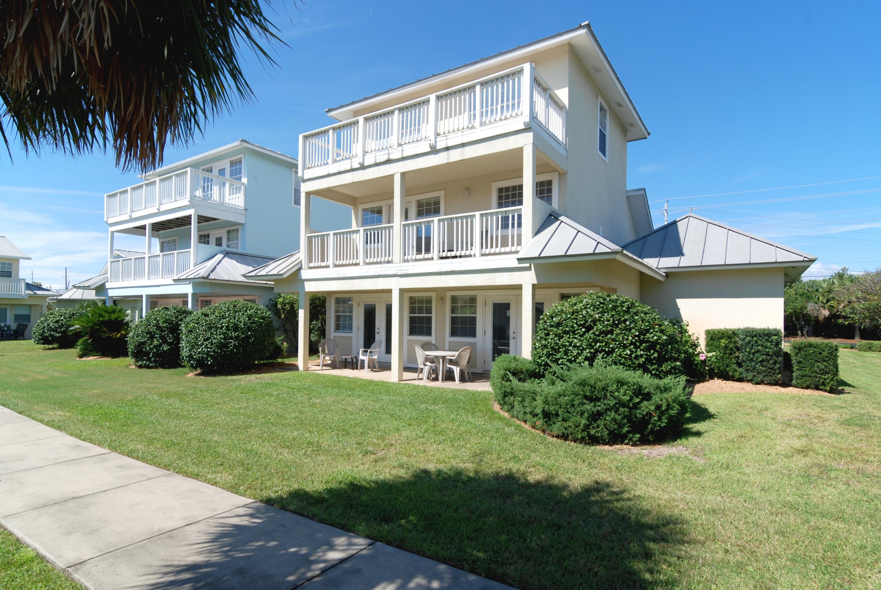 MAINSAIL COTTAGES - Residential