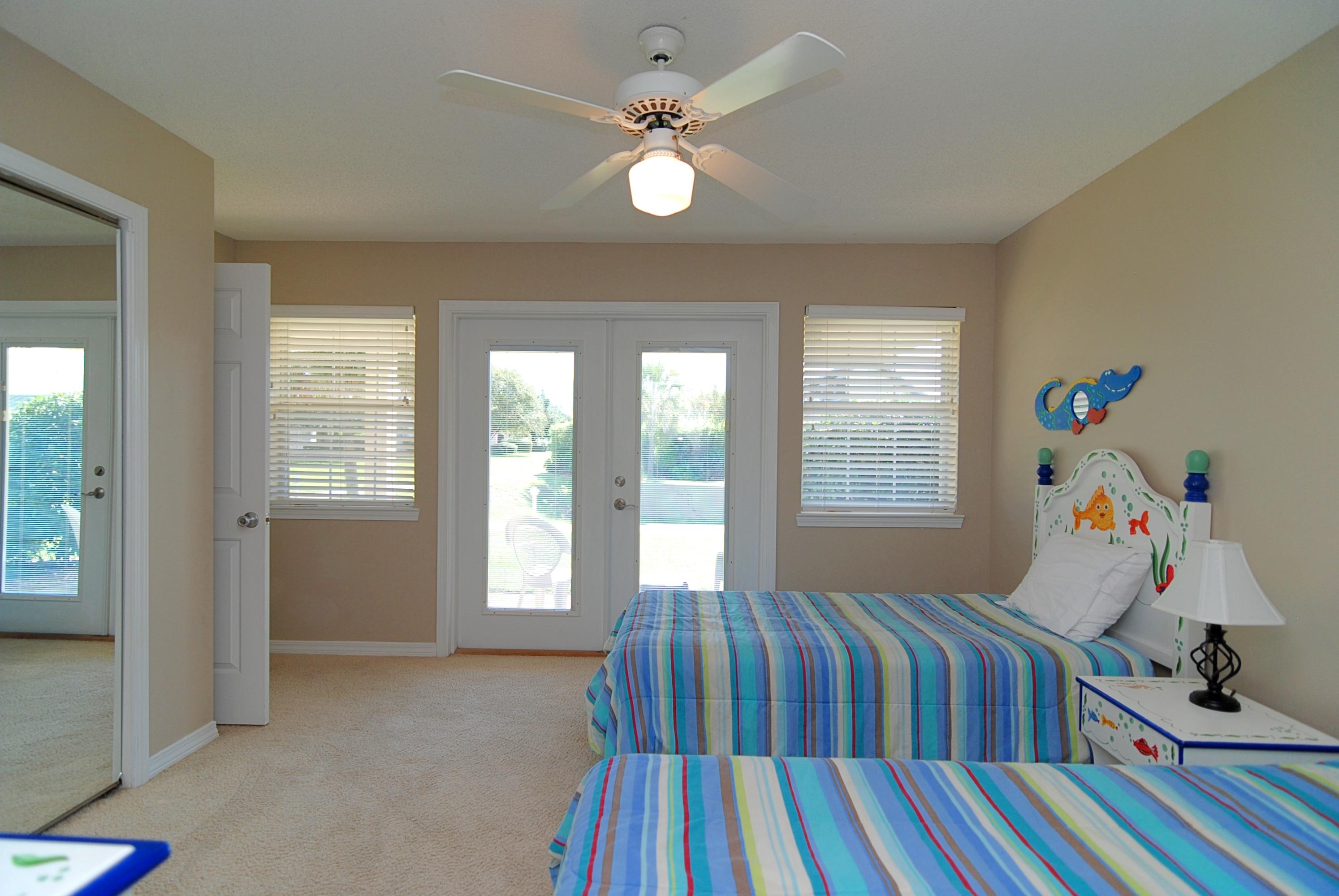 MAINSAIL COTTAGES - Residential