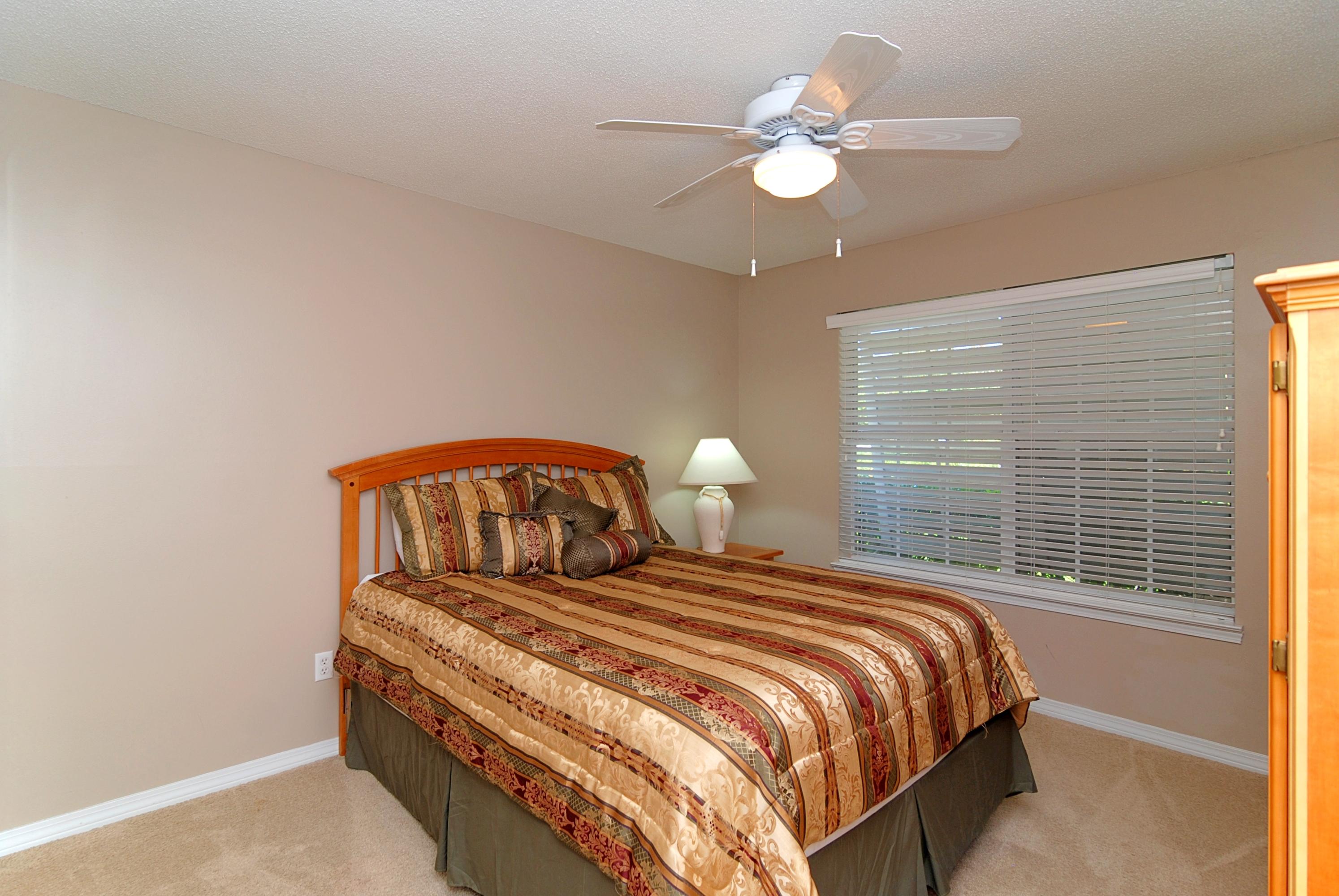 MAINSAIL COTTAGES - Residential