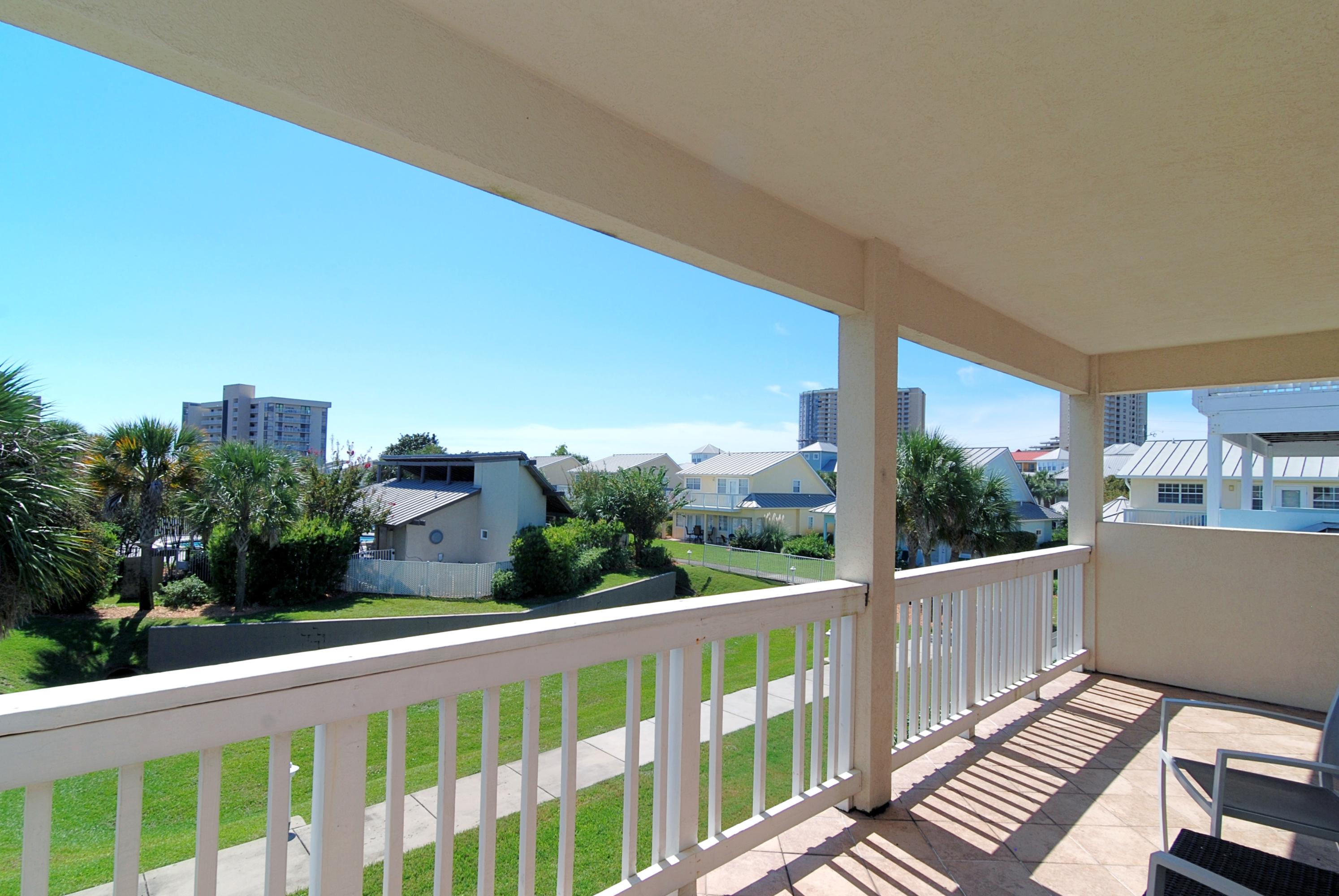 MAINSAIL COTTAGES - Residential