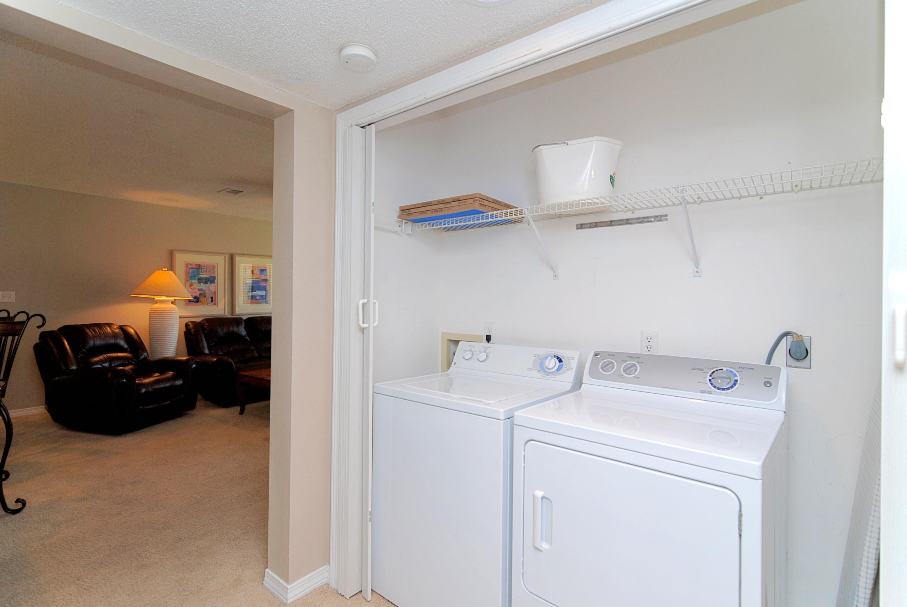 MAINSAIL COTTAGES - Residential