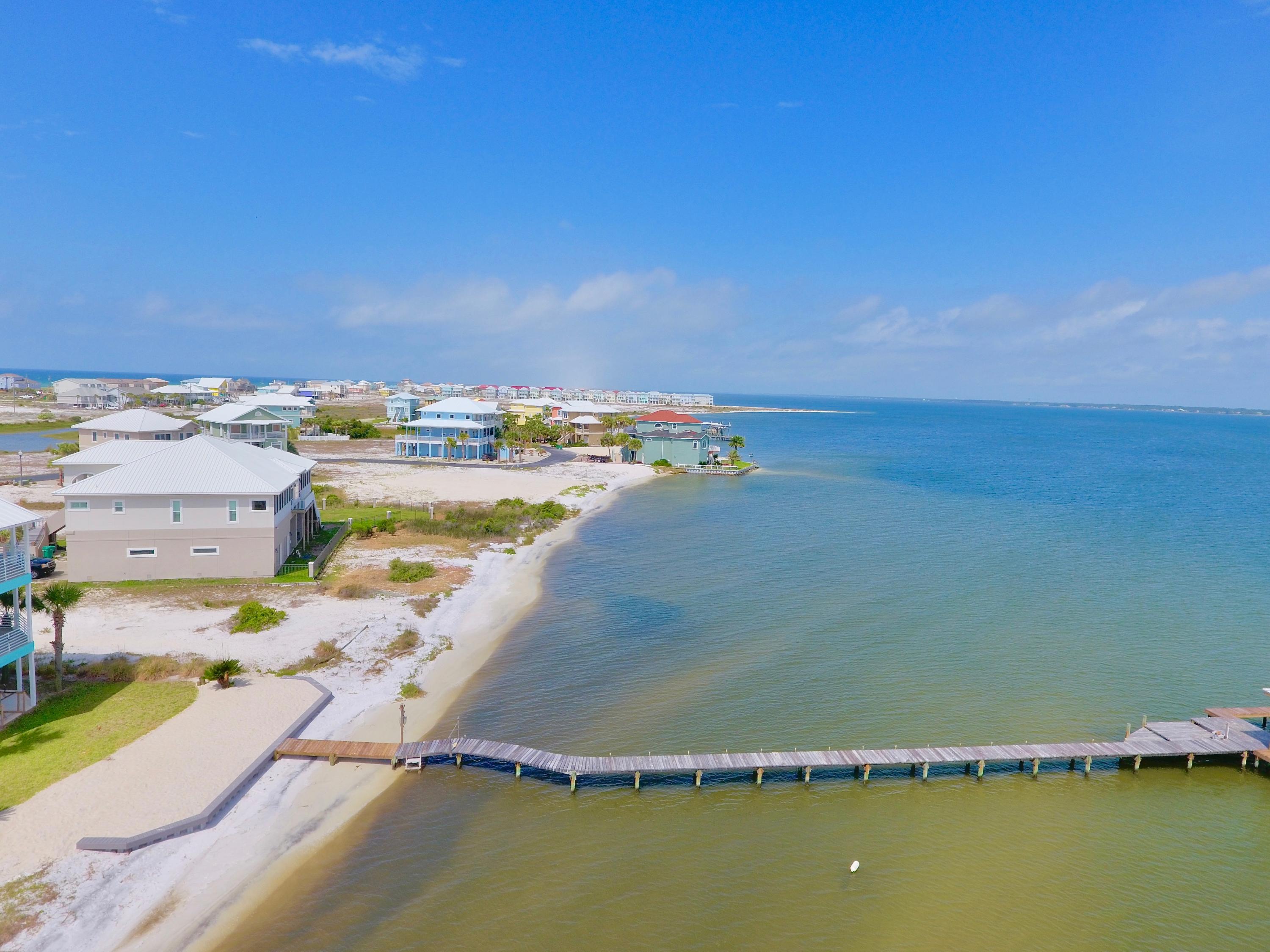 CARIBBEAN ISLES - Land