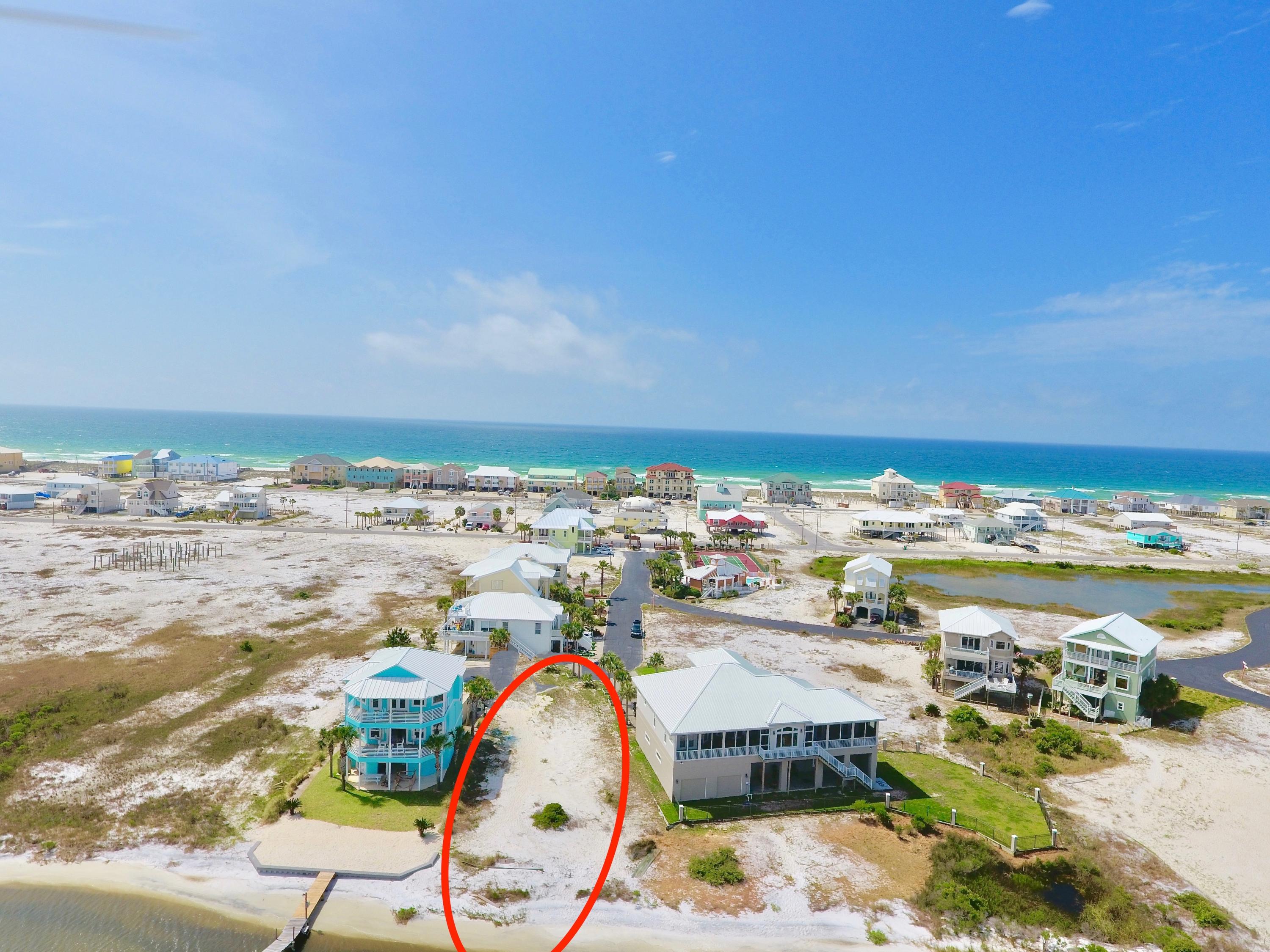 CARIBBEAN ISLES - Land