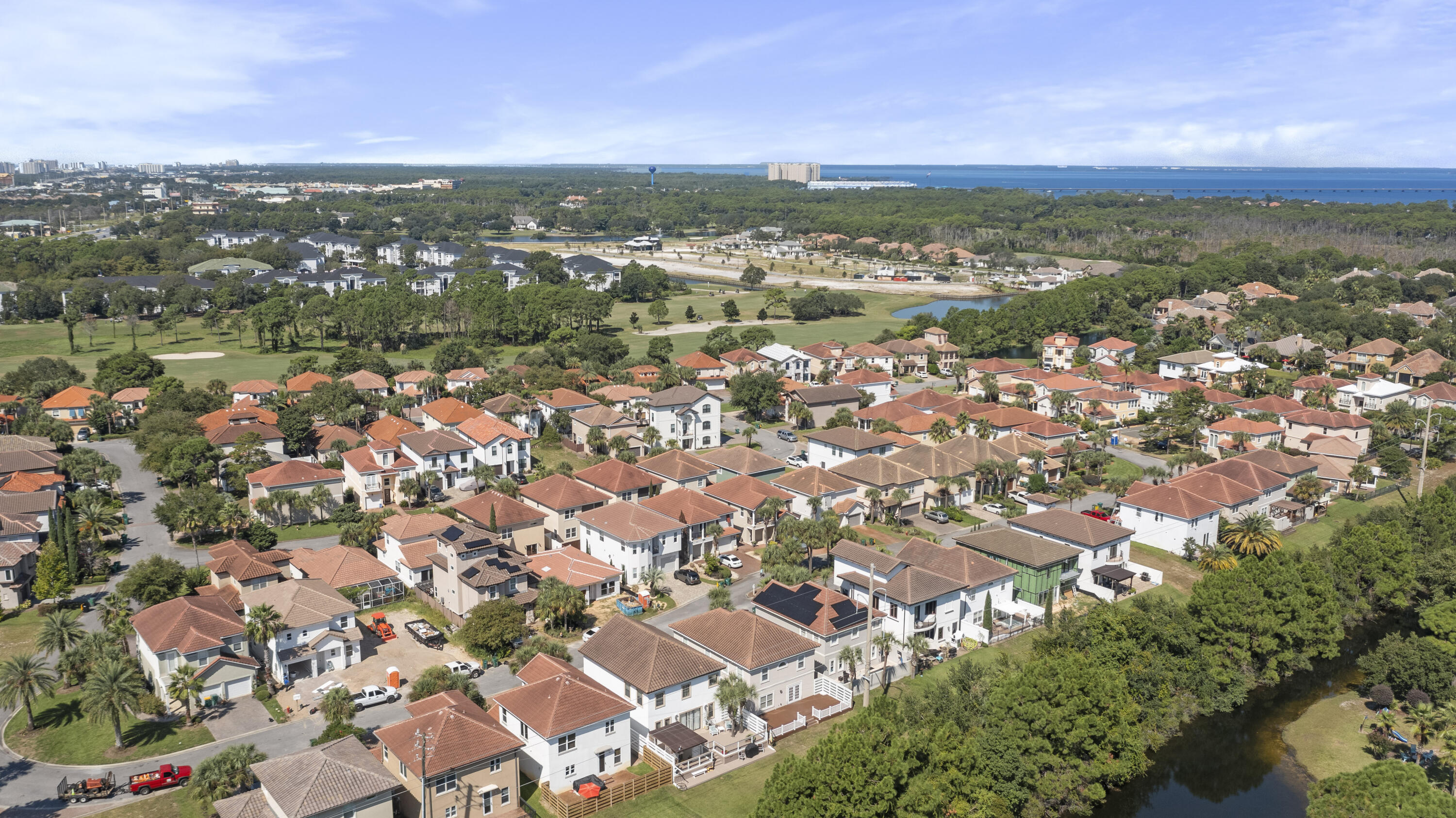 CALUSA BAY - Residential