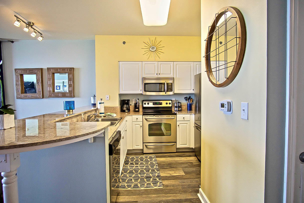 SHORES OF PANAMA - Residential