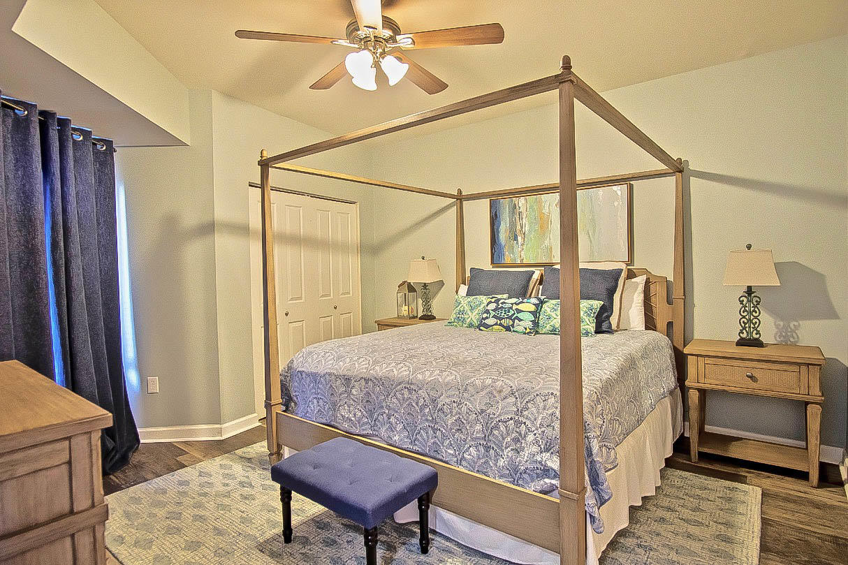 SHORES OF PANAMA - Residential