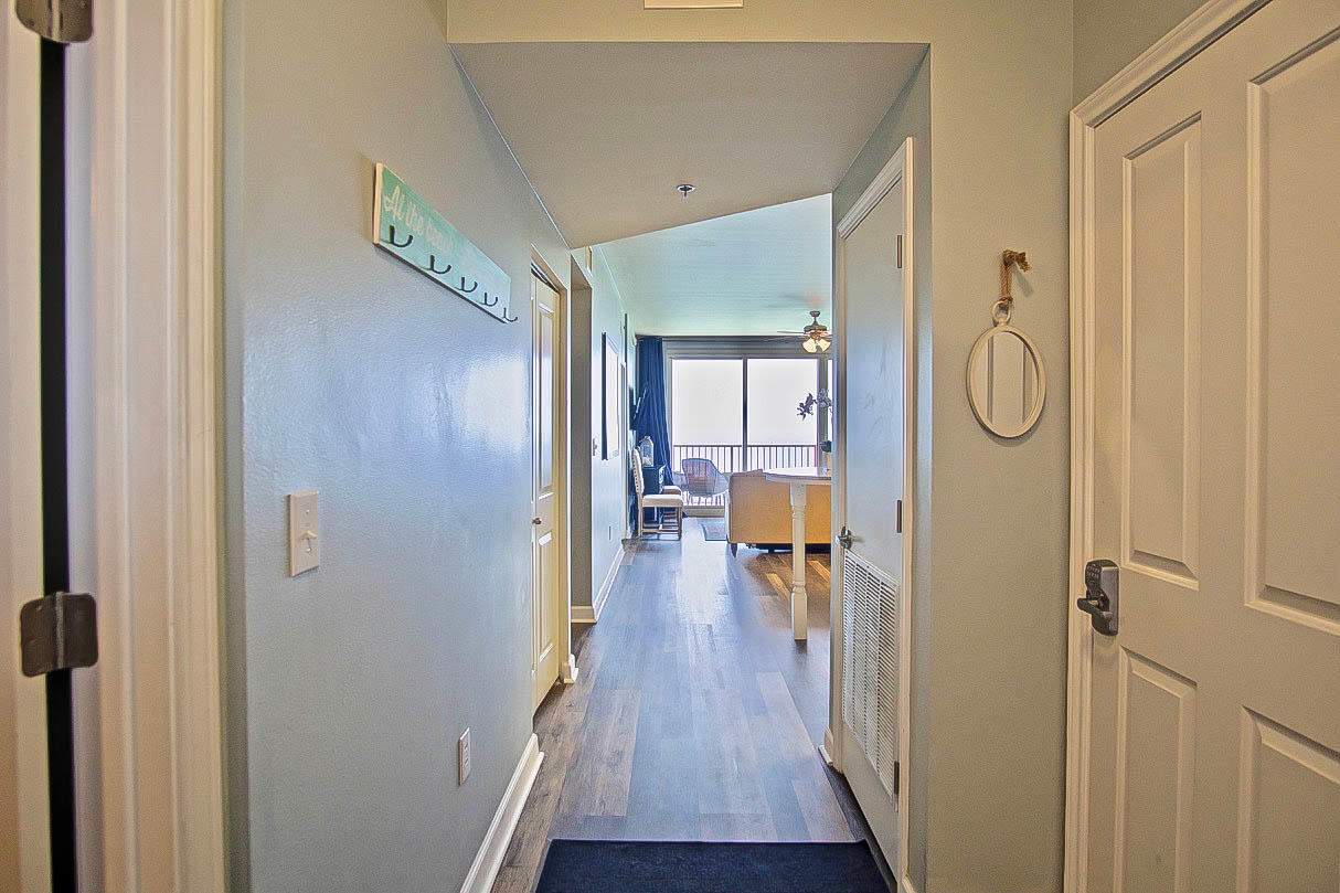 SHORES OF PANAMA - Residential