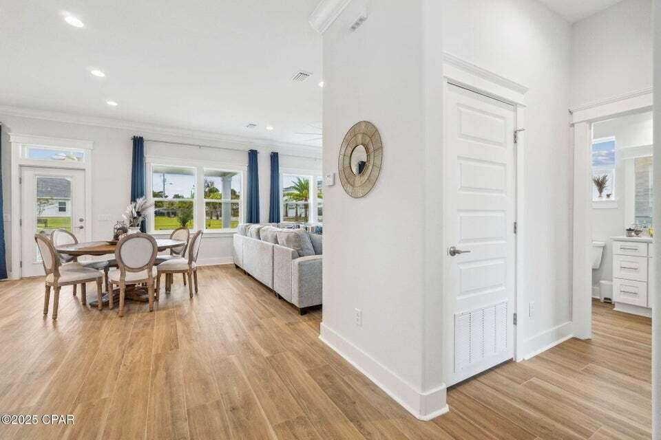 LAGUNA HAVEN - Residential