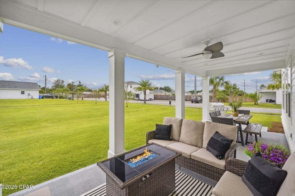 LAGUNA HAVEN - Residential