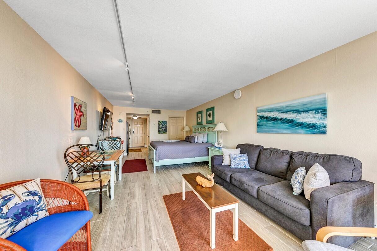 ISLANDER BEACH RESORT CONDO - Residential