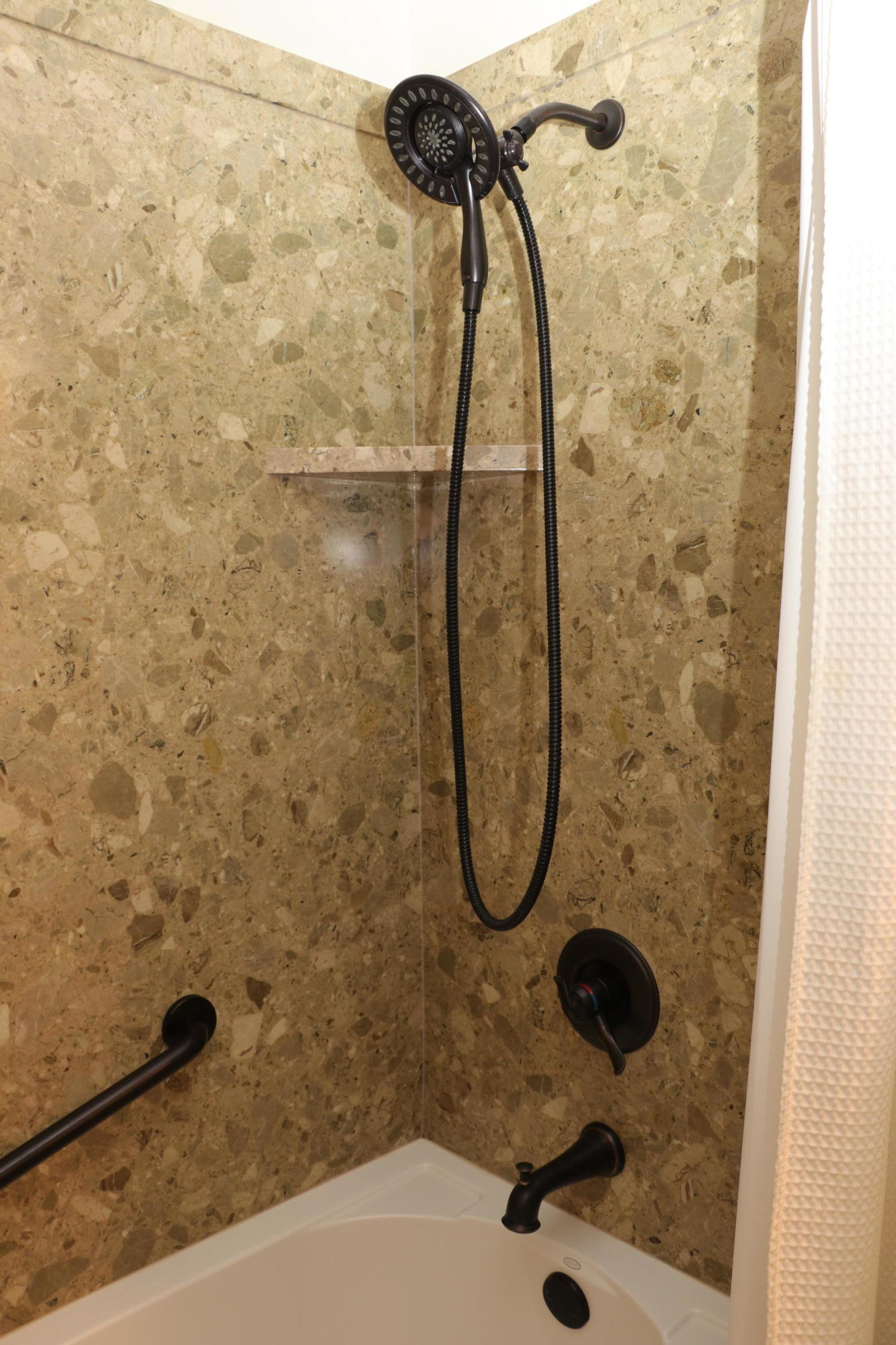 BLUEWATER BAY VILLAGE 1A - Residential