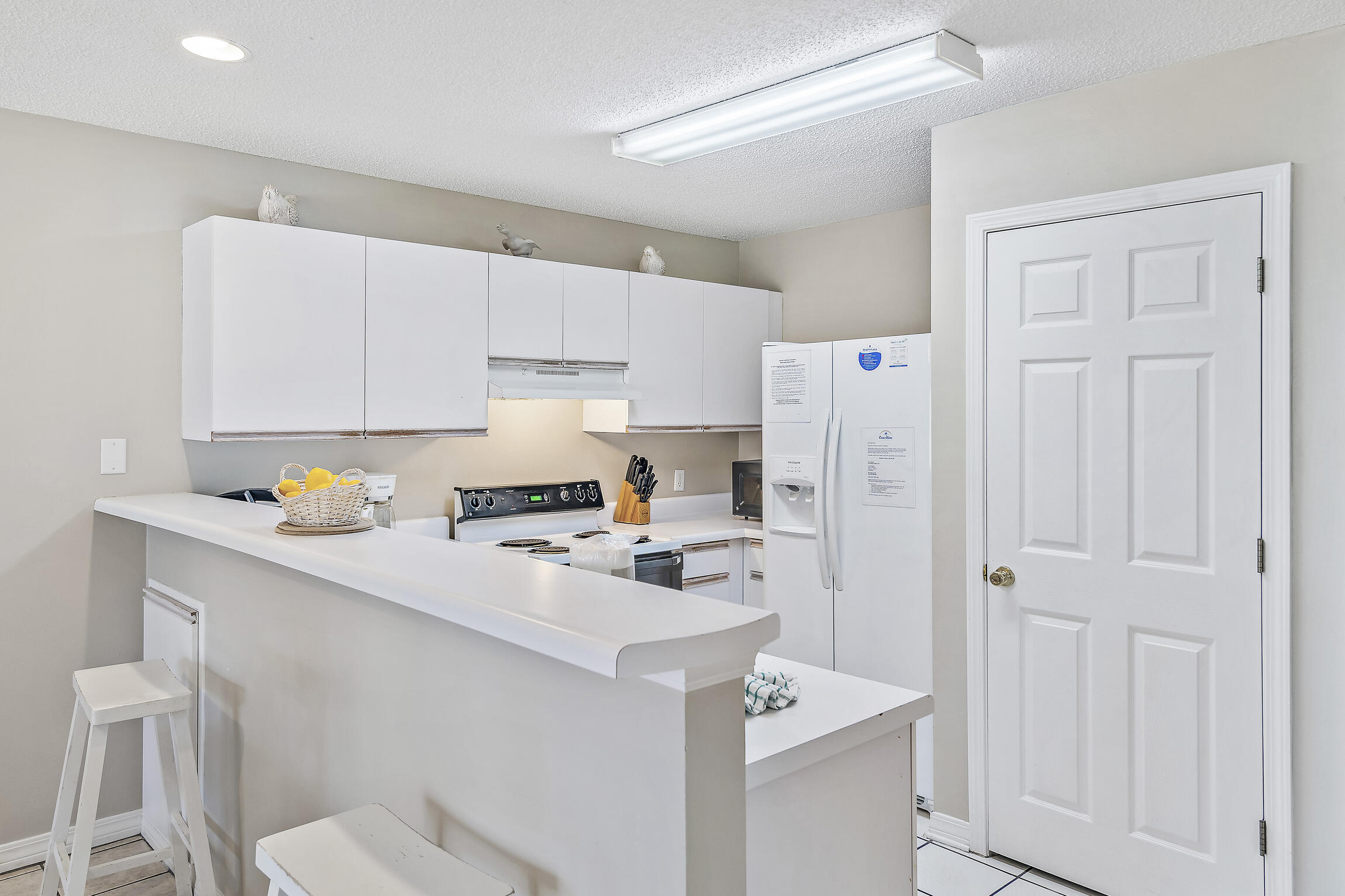 MARAVILLA CONDO 1 - Residential