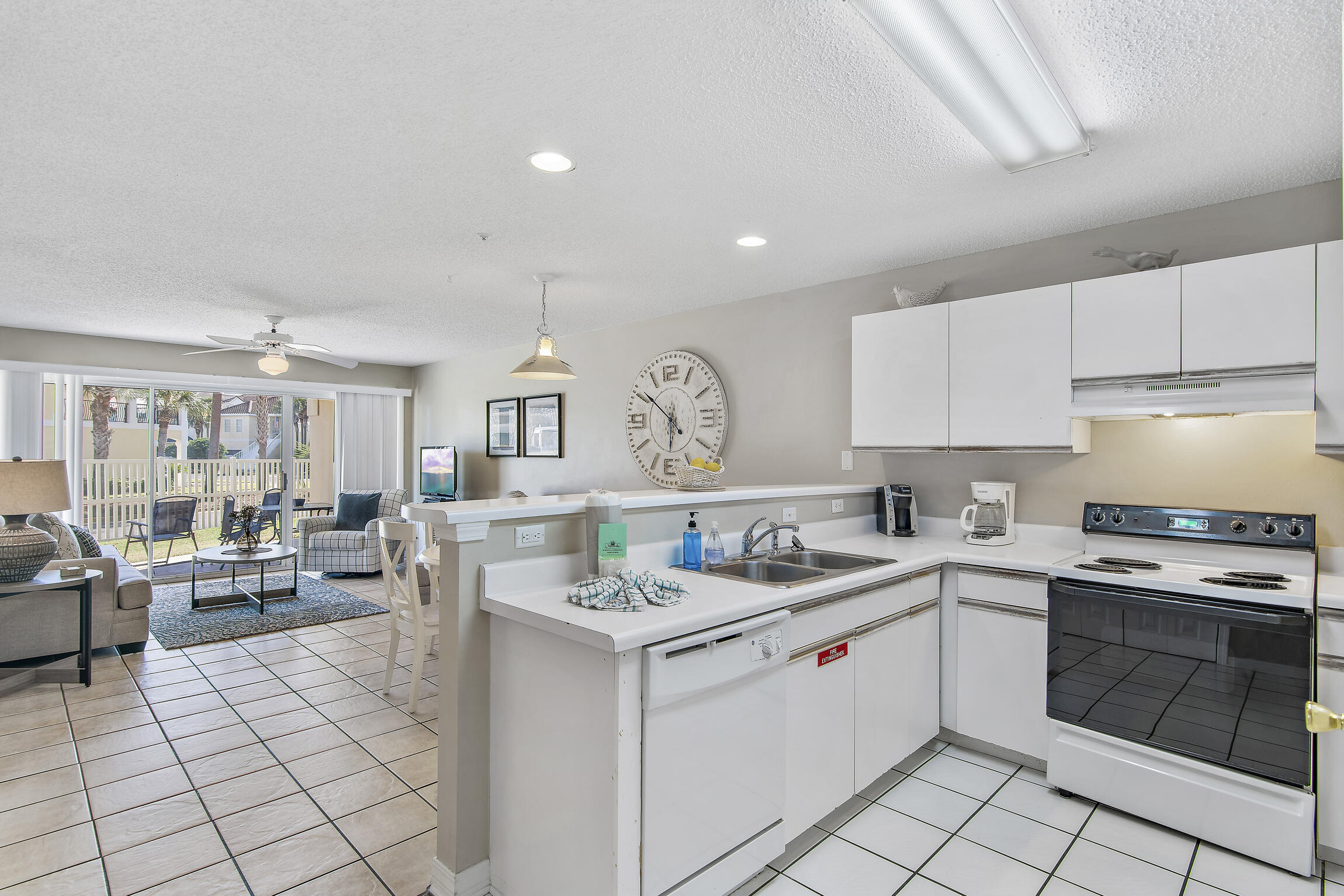 MARAVILLA CONDO 1 - Residential
