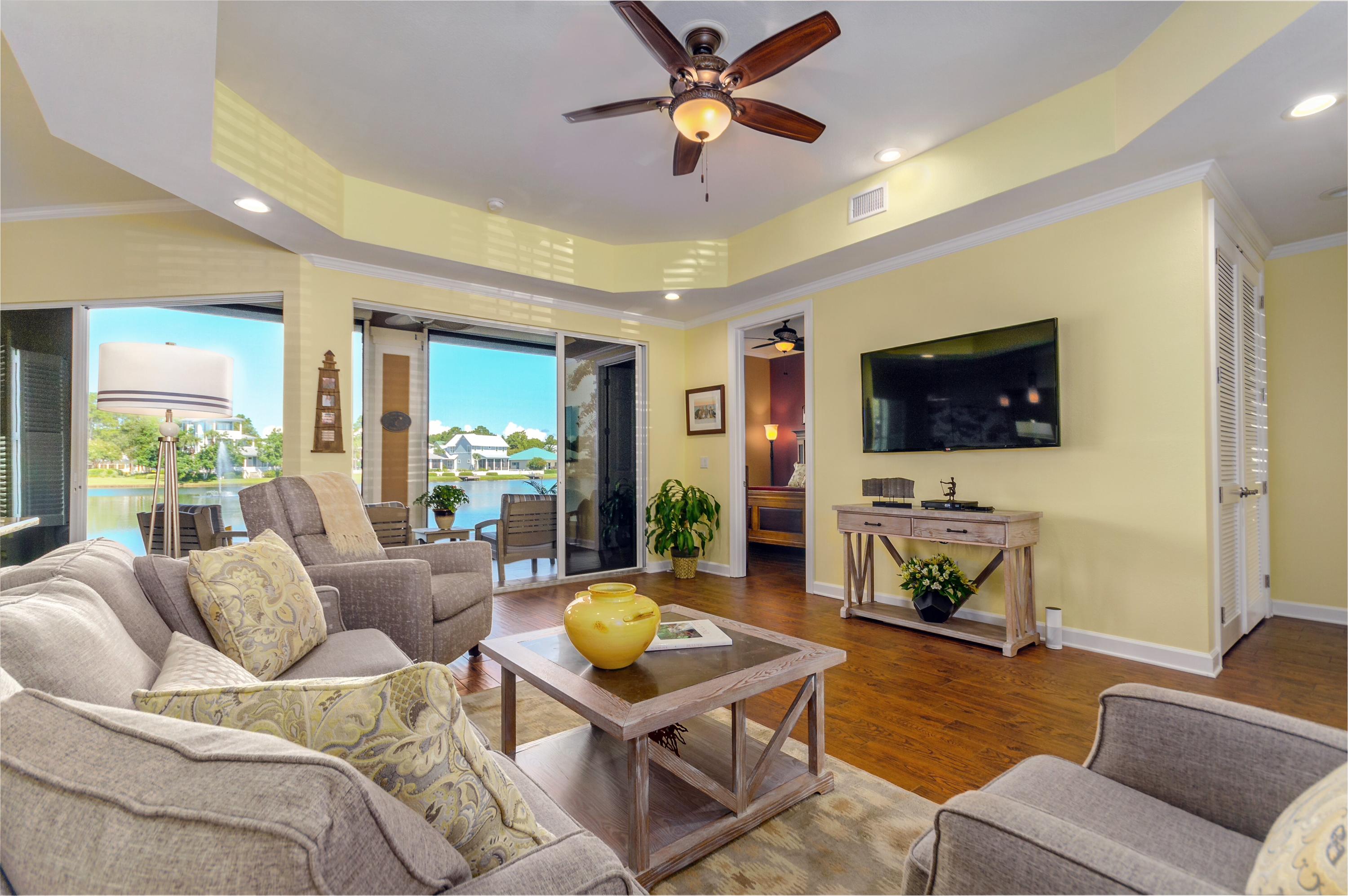 CRYSTAL COVE - Residential