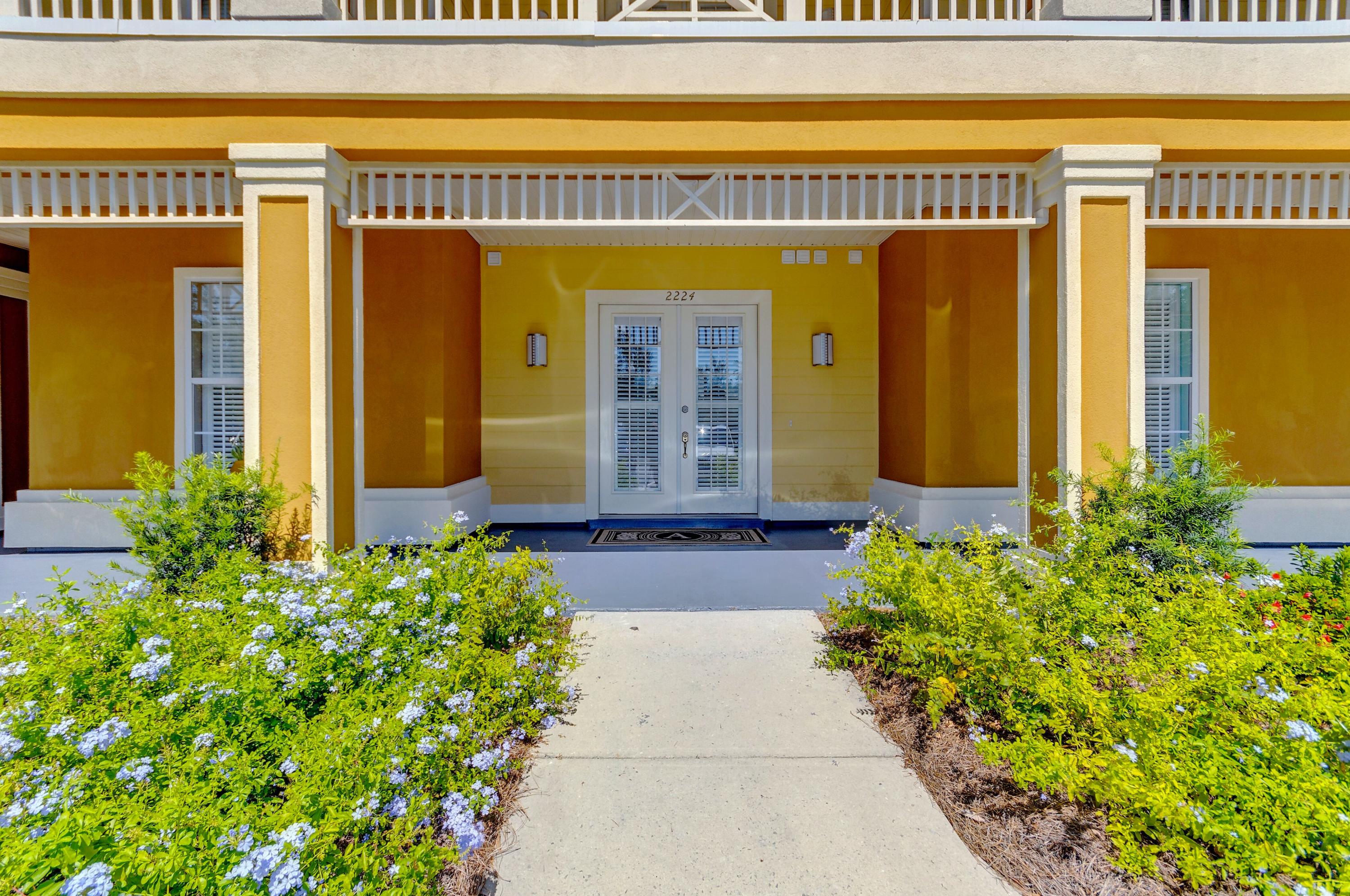 CRYSTAL COVE - Residential