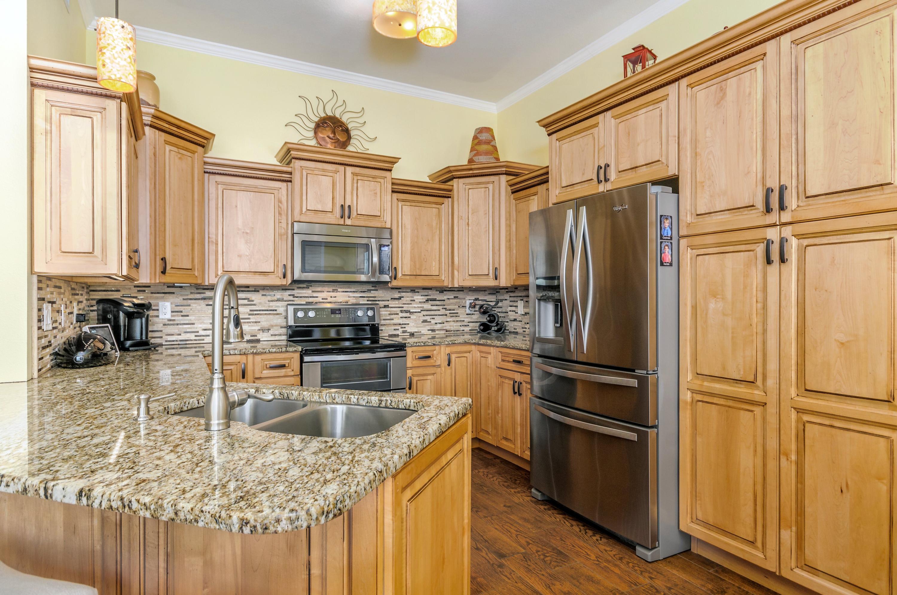 CRYSTAL COVE - Residential