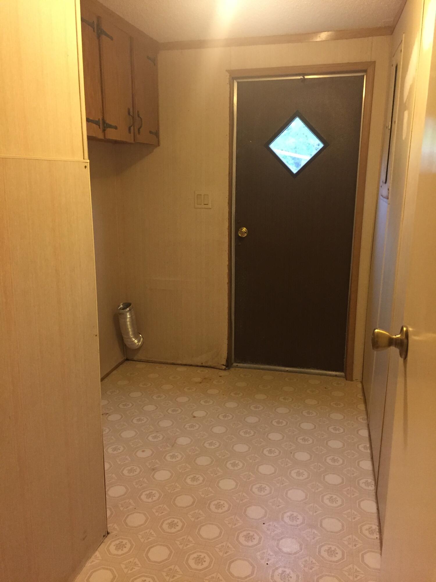 REDLAND ESTATES - Residential Lease