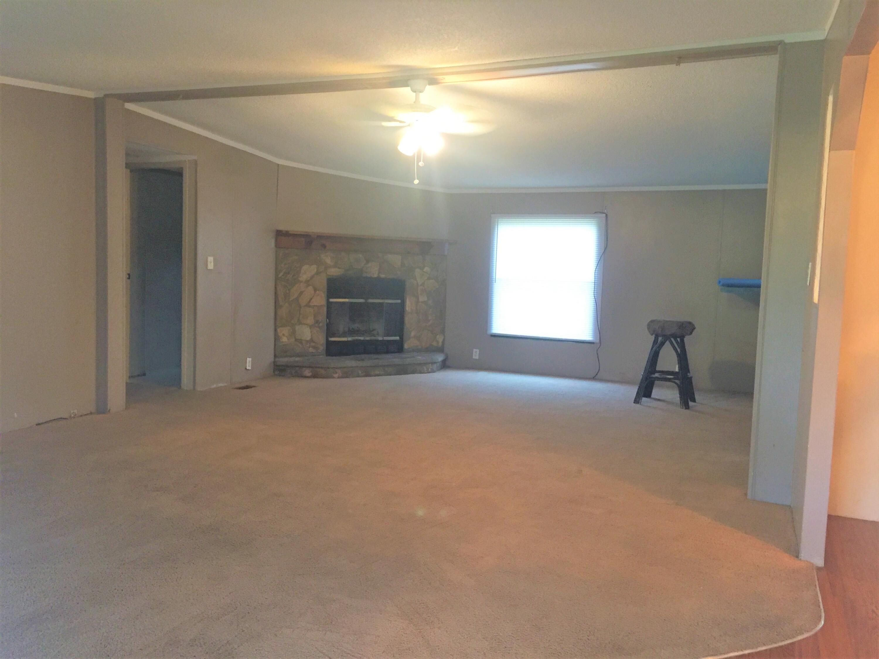 REDLAND ESTATES - Residential Lease