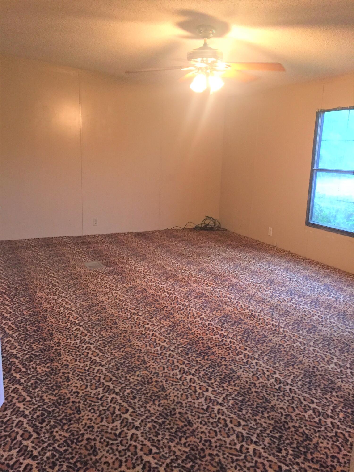 REDLAND ESTATES - Residential Lease