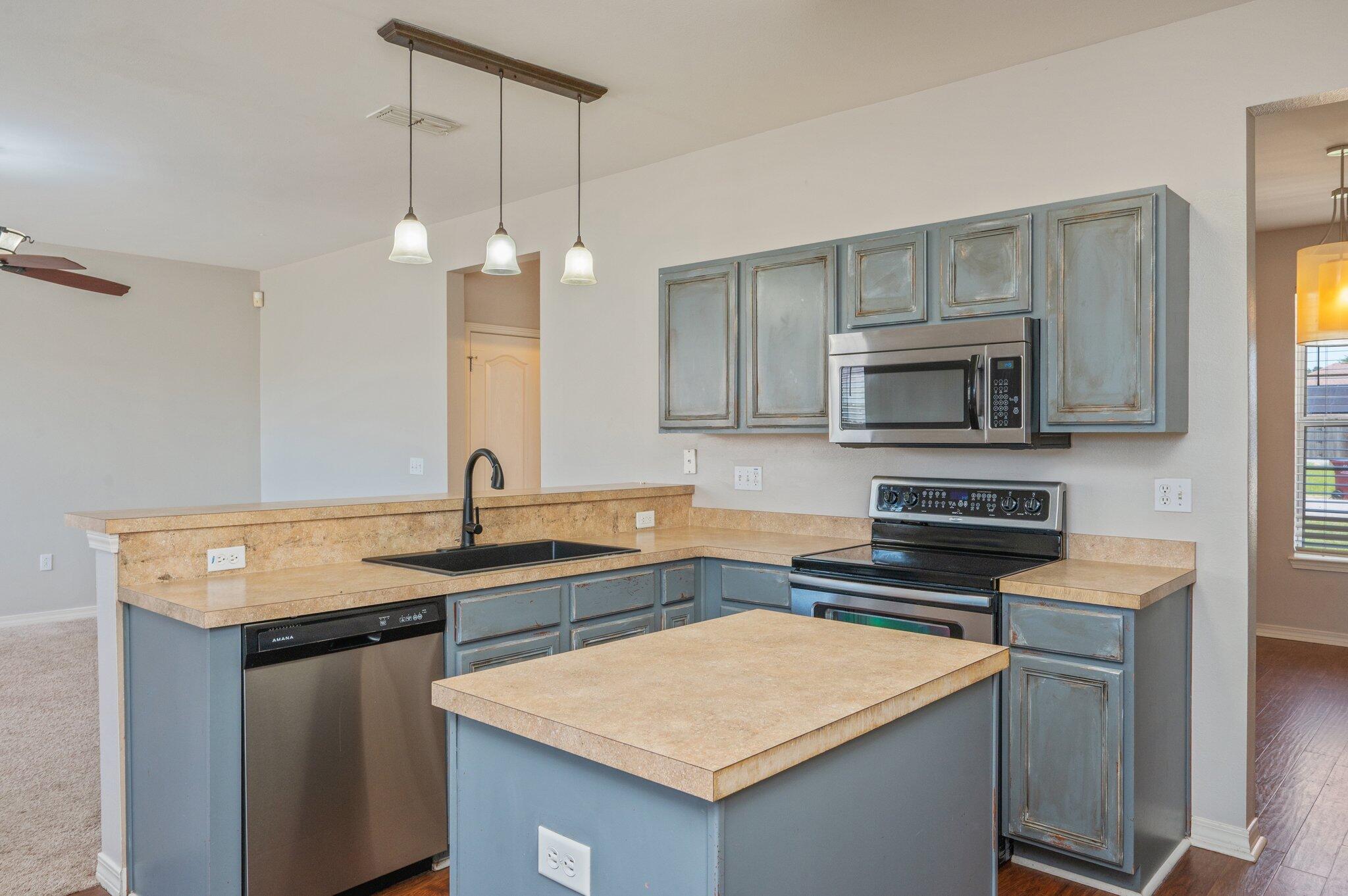 SANDY RIDGE ESTATES - Residential Lease