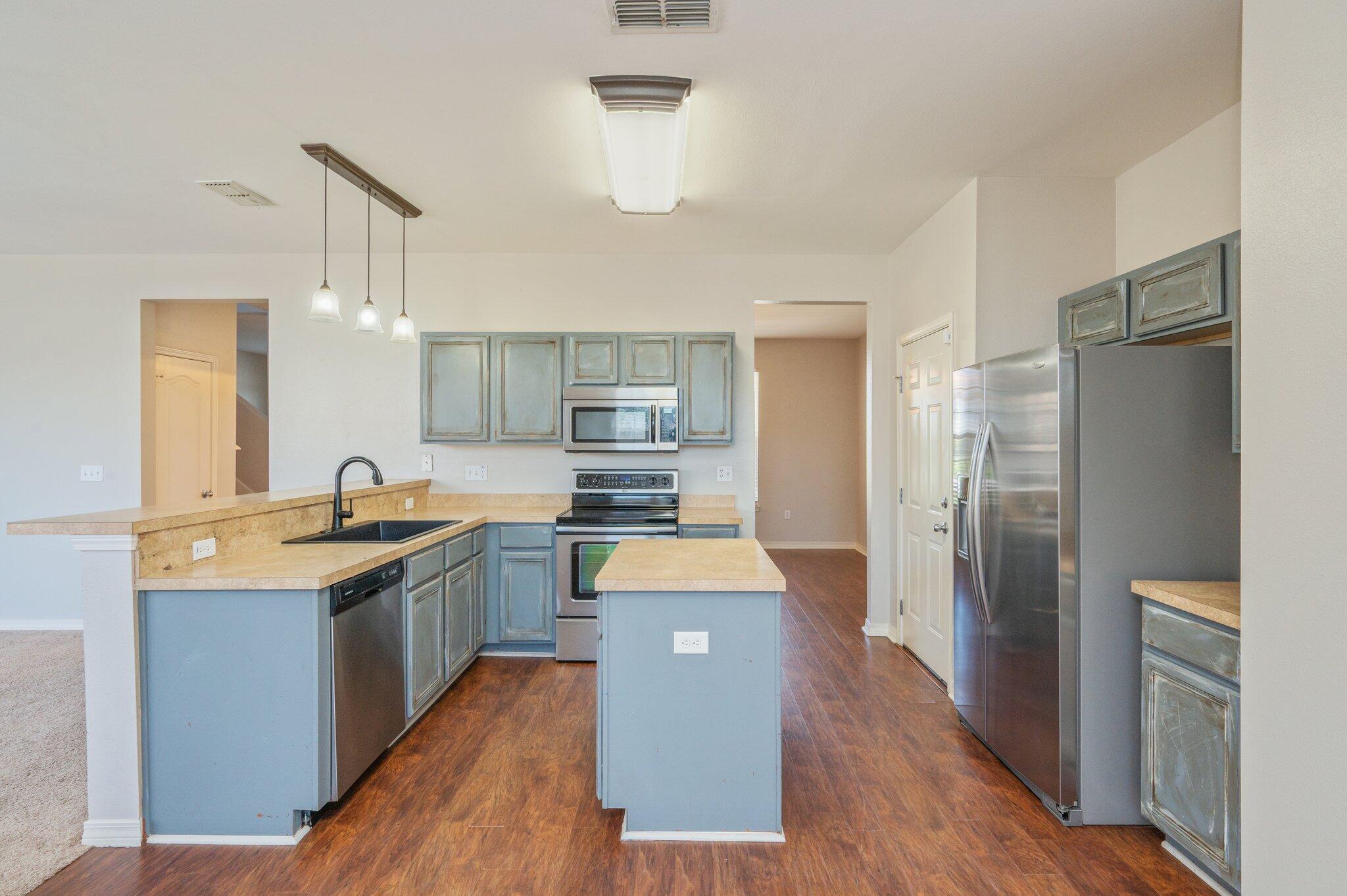 SANDY RIDGE ESTATES - Residential Lease