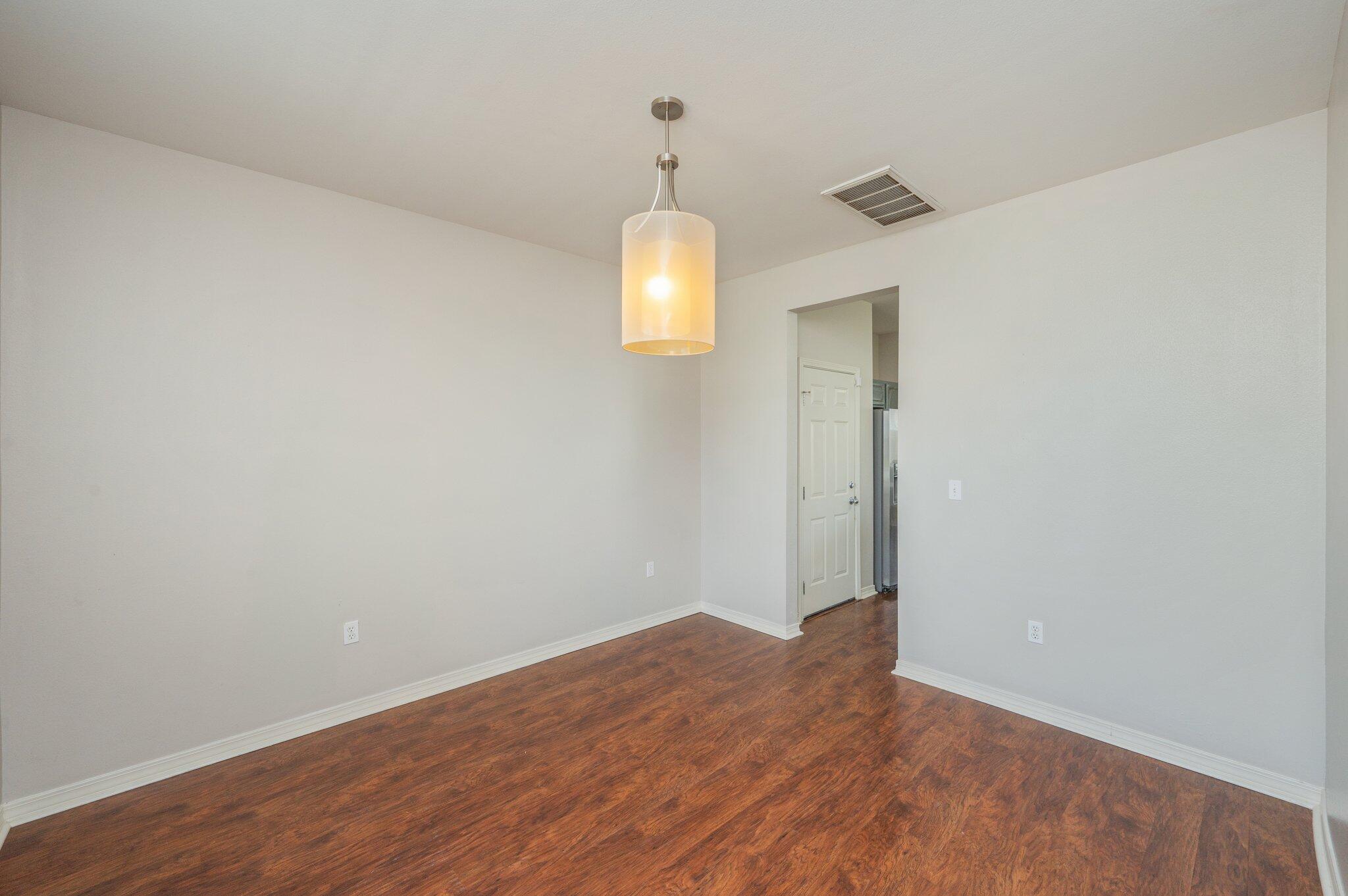 SANDY RIDGE ESTATES - Residential Lease
