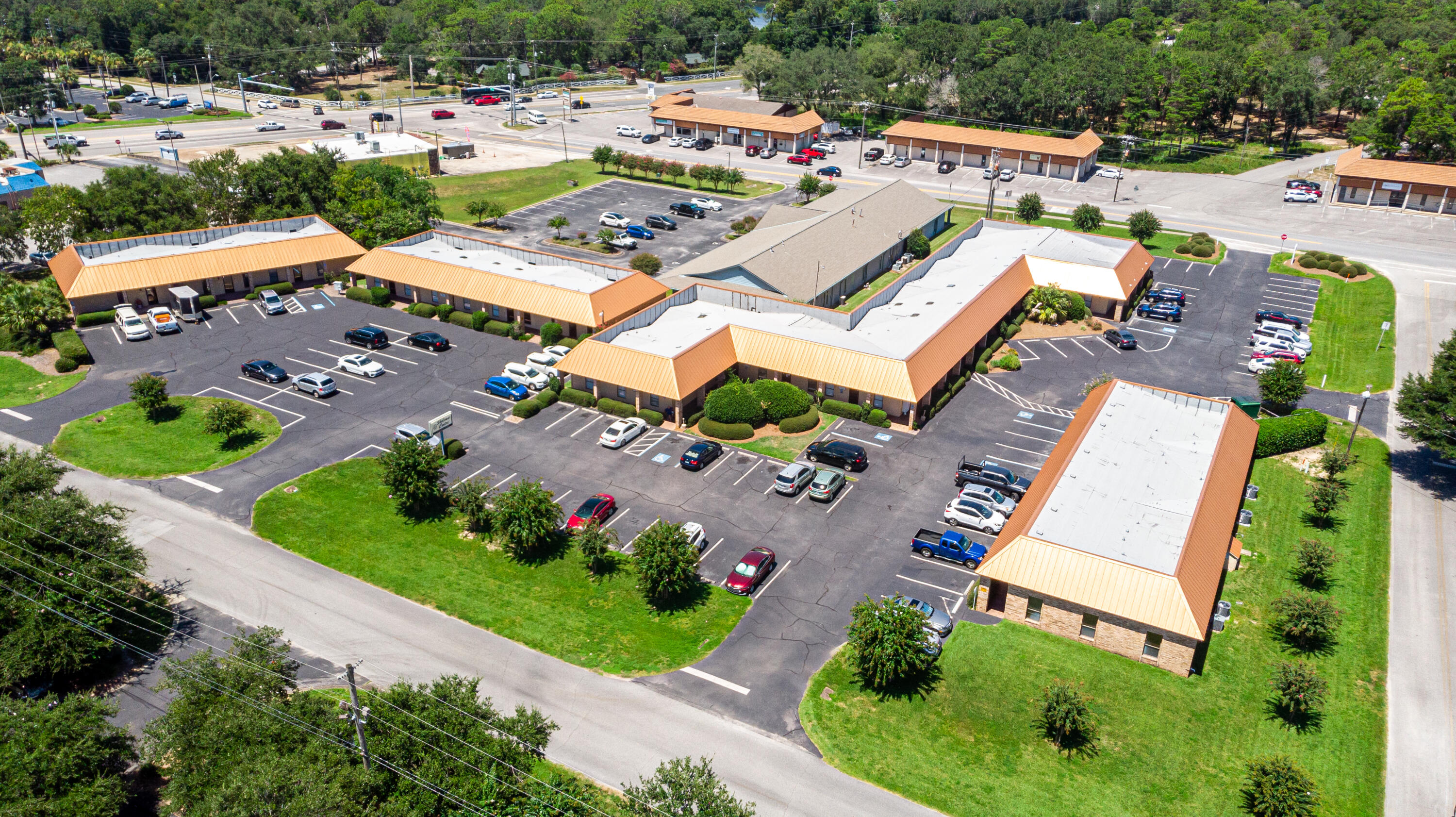 Build to suit giving you brand new office space! Office space in Shalimar Center can be rented as a single space of 1012 sq ft or combined with neighboring suite of 1369 sq ft for a total square footage of 2381 sq ft. This suite currently has a reception area, large conference space and three large office spaces. Owner will be installing new LVP flooring throughout and will build out based on tenant needs.