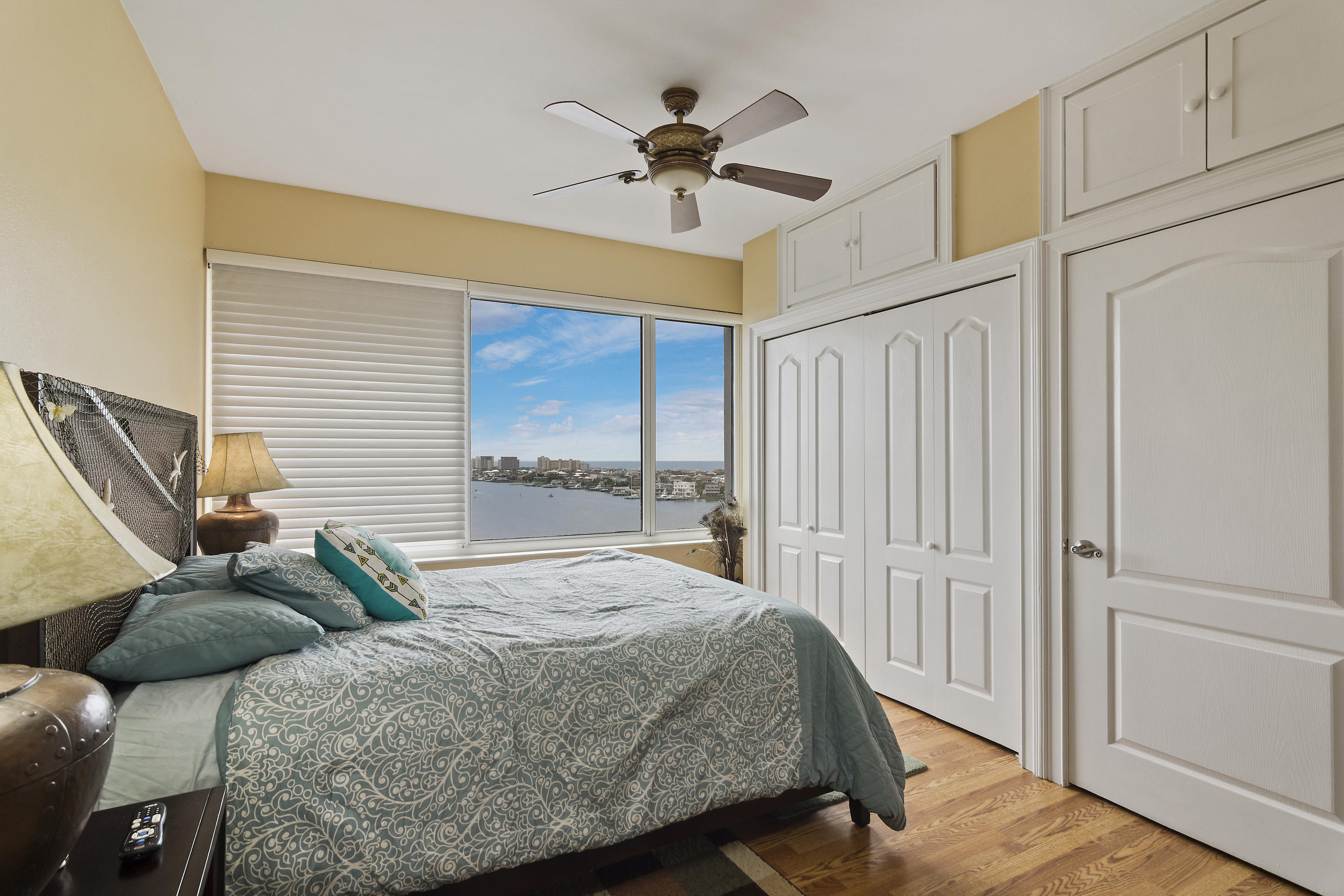 DESTIN YACHT CLUB - Residential