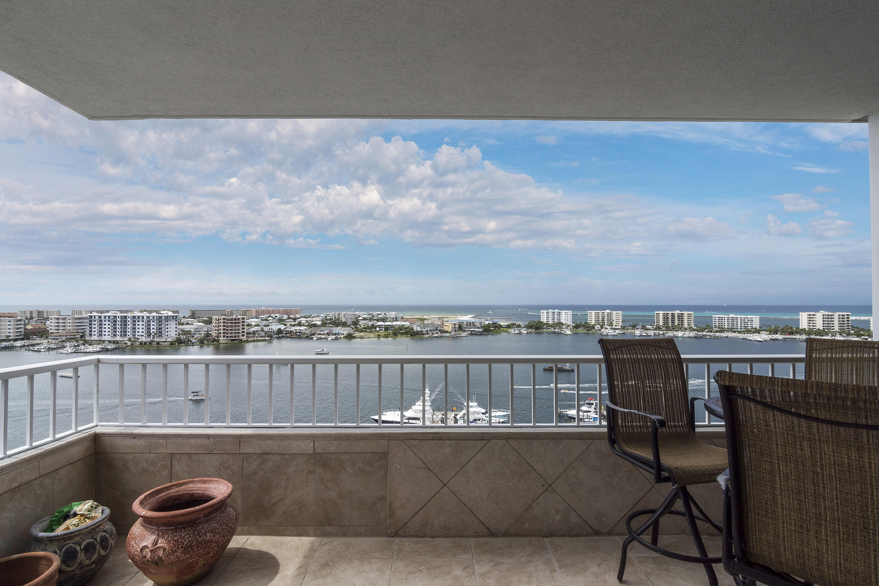 DESTIN YACHT CLUB - Residential