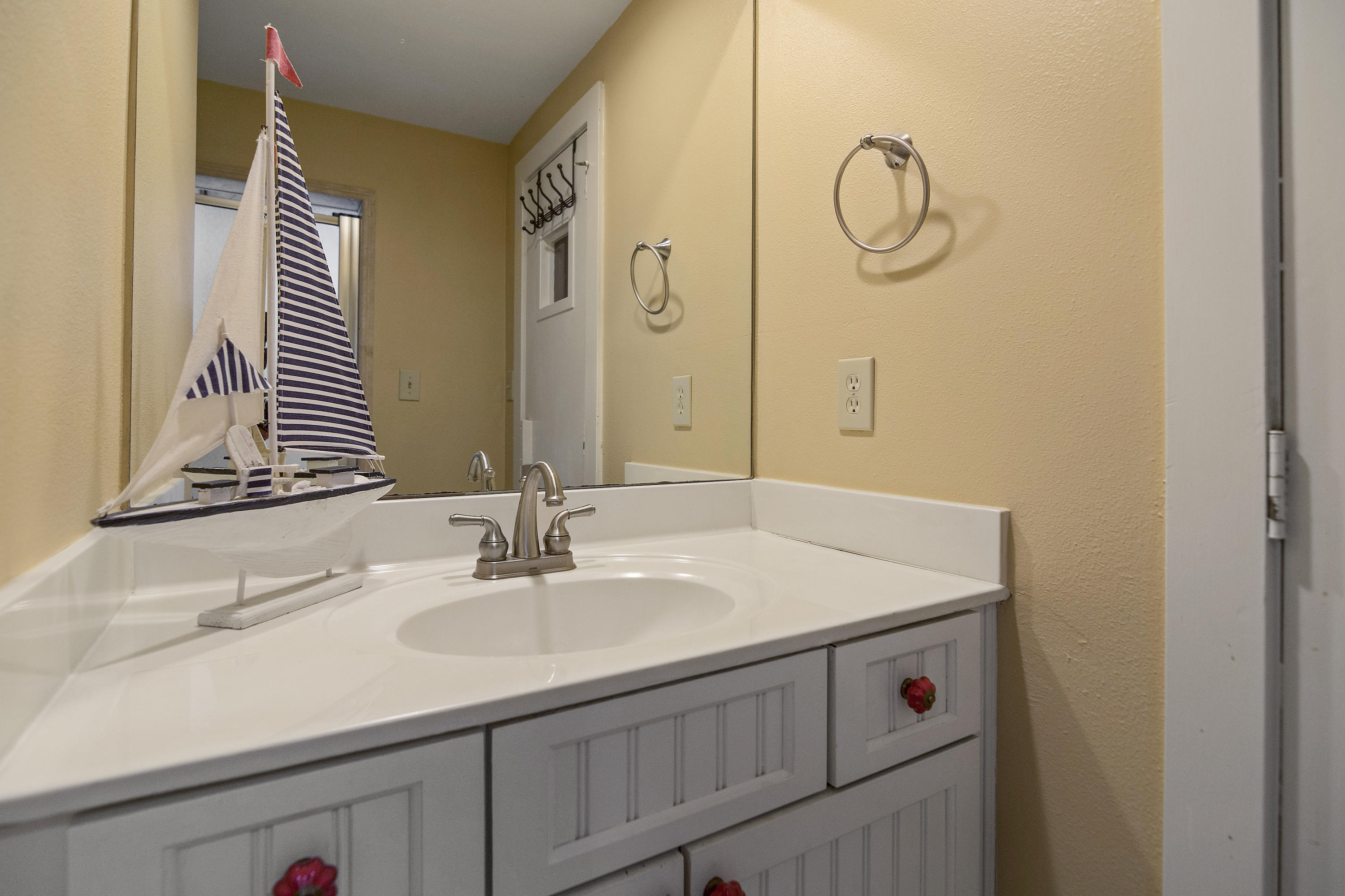 DESTIN YACHT CLUB - Residential