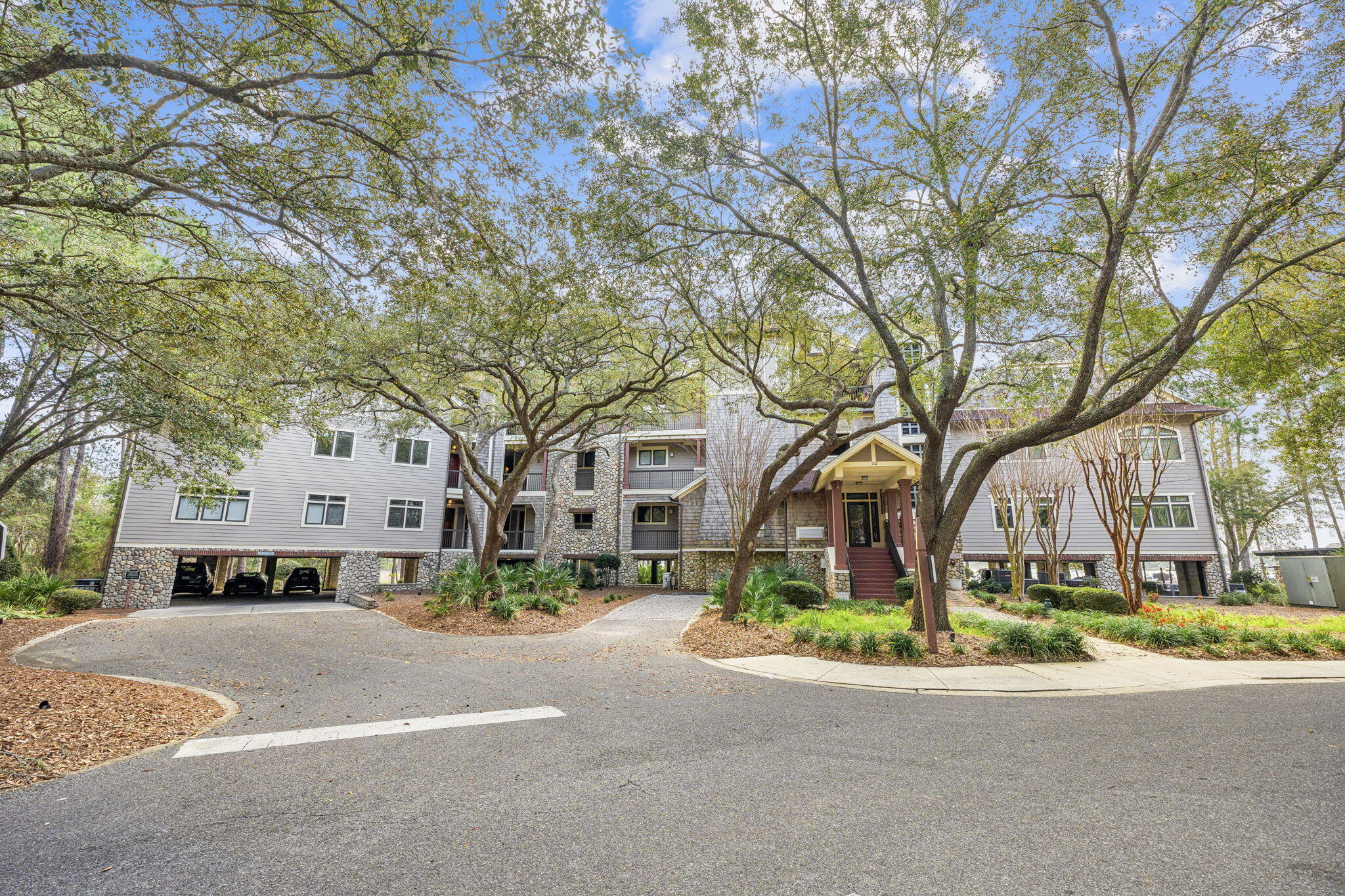 Wild Heron - Residential