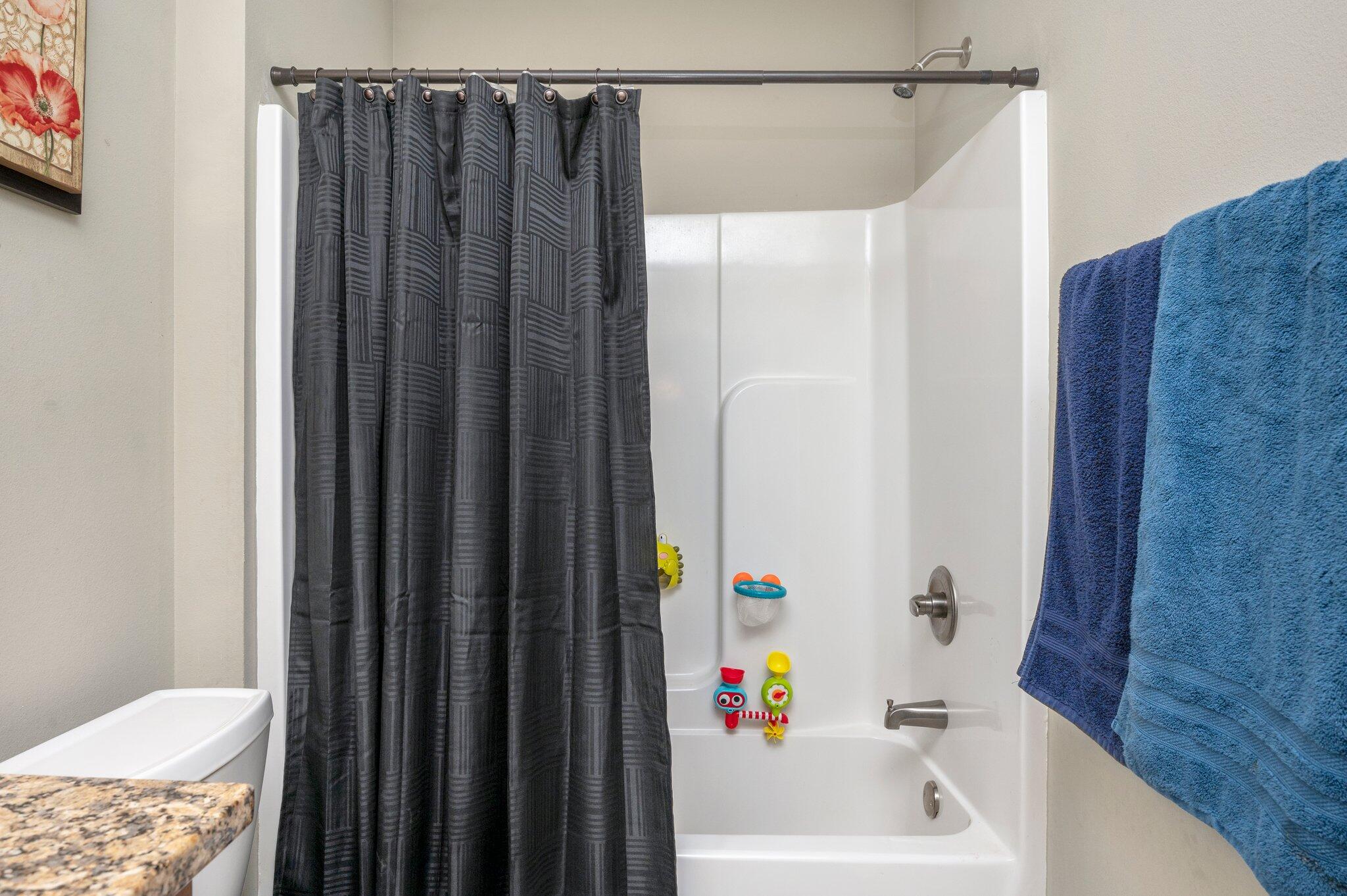 CRESTVIEW (231100.00) - Residential