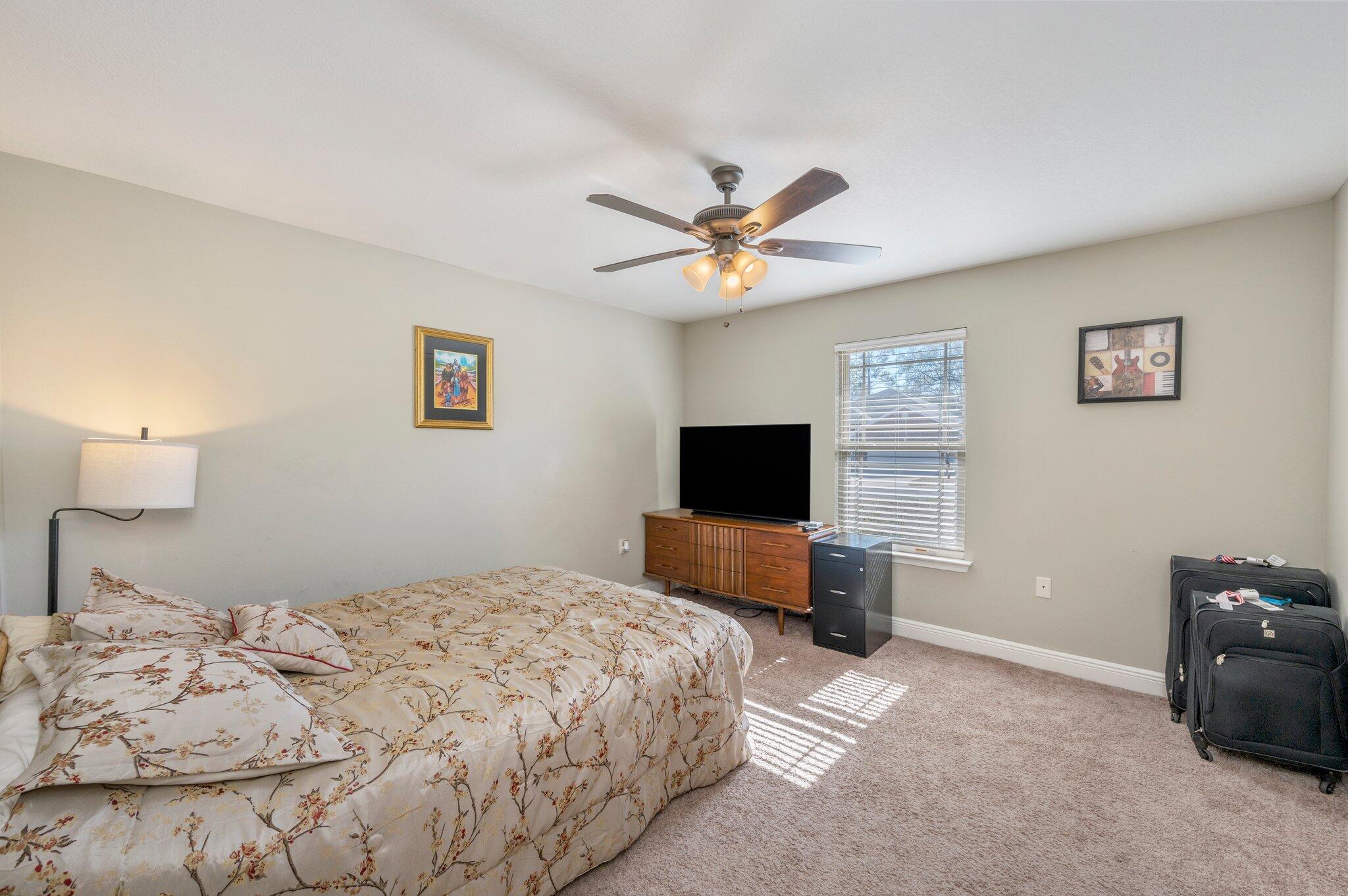 CRESTVIEW (231100.00) - Residential