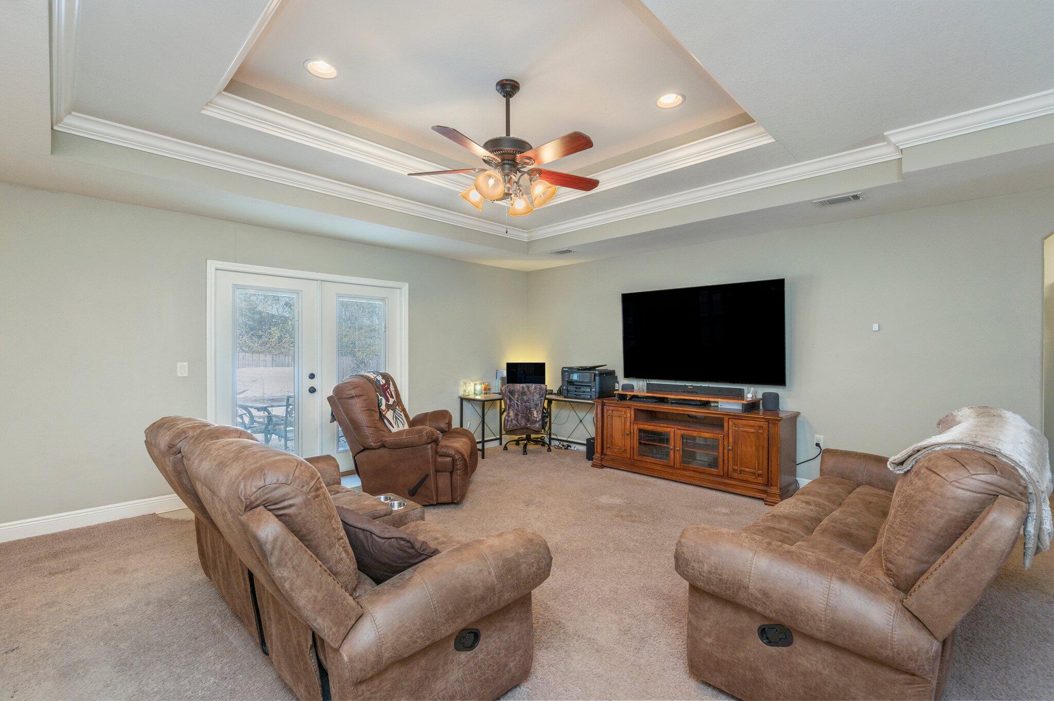 CRESTVIEW (231100.00) - Residential