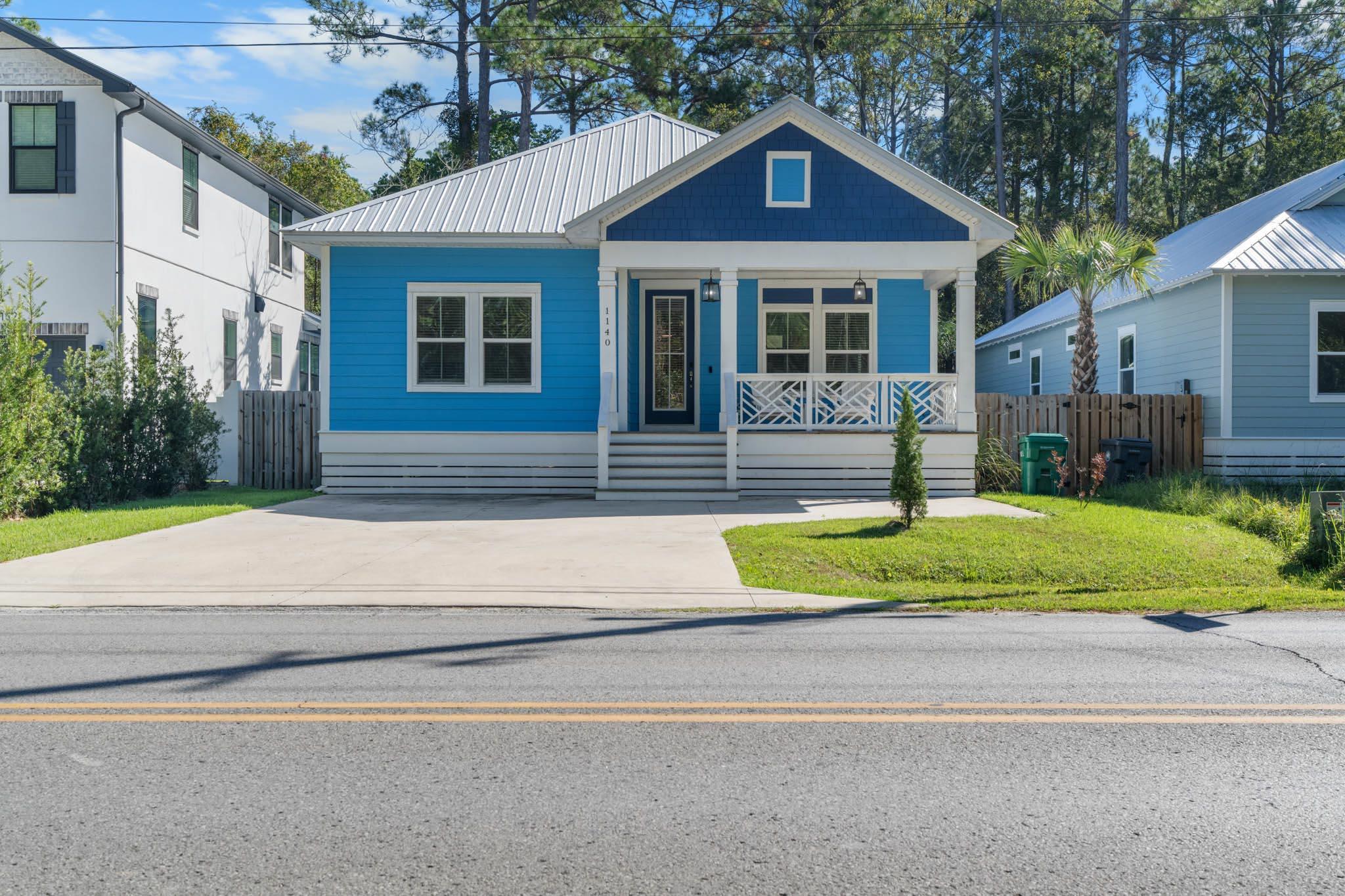 TOWN OF SANTA ROSA - Residential