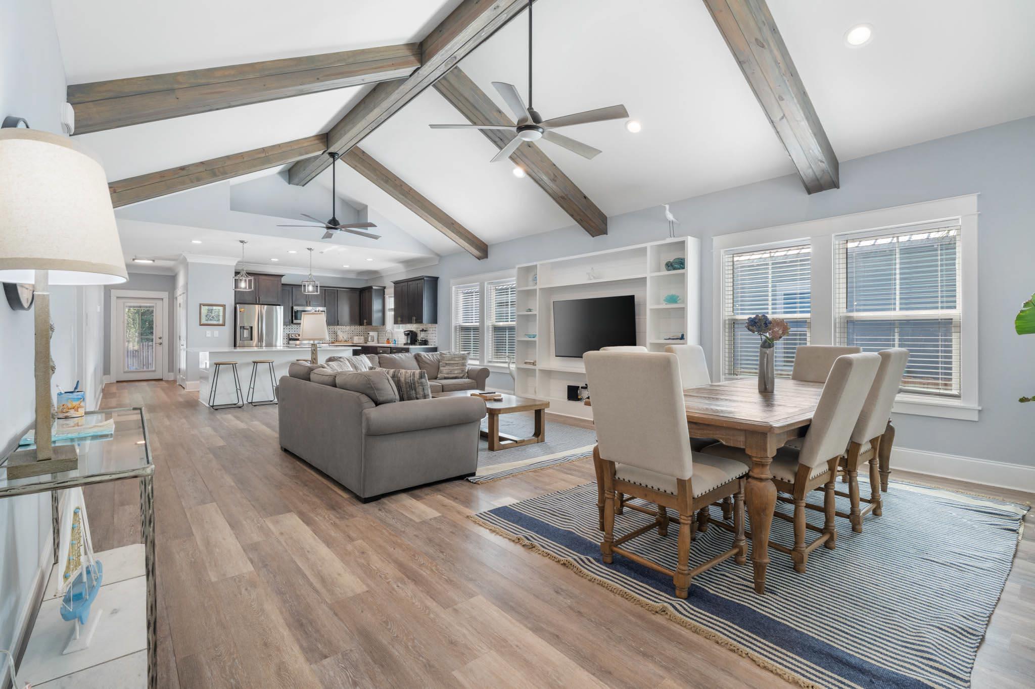 TOWN OF SANTA ROSA - Residential