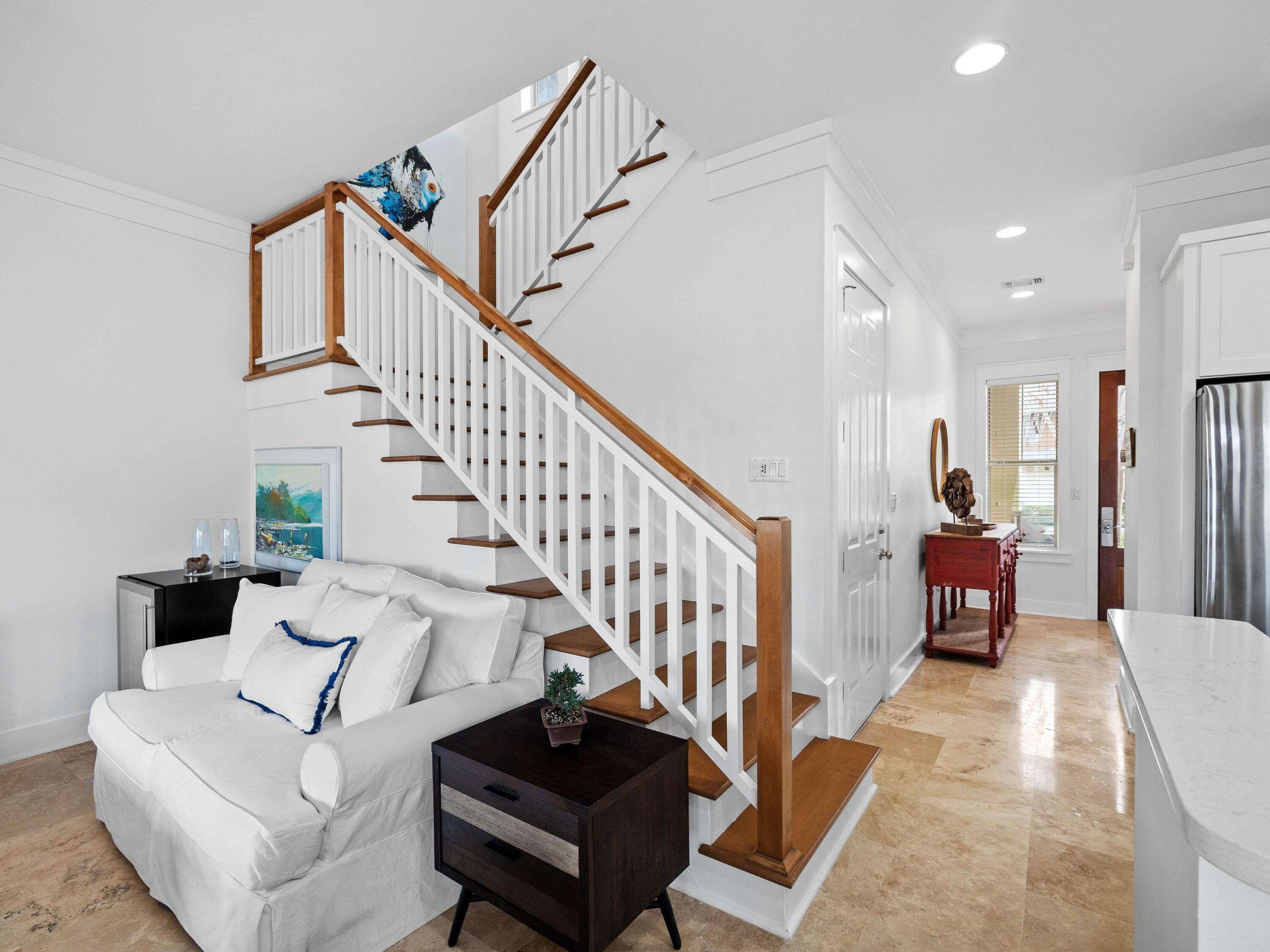 MAGNOLIA BAY - Residential