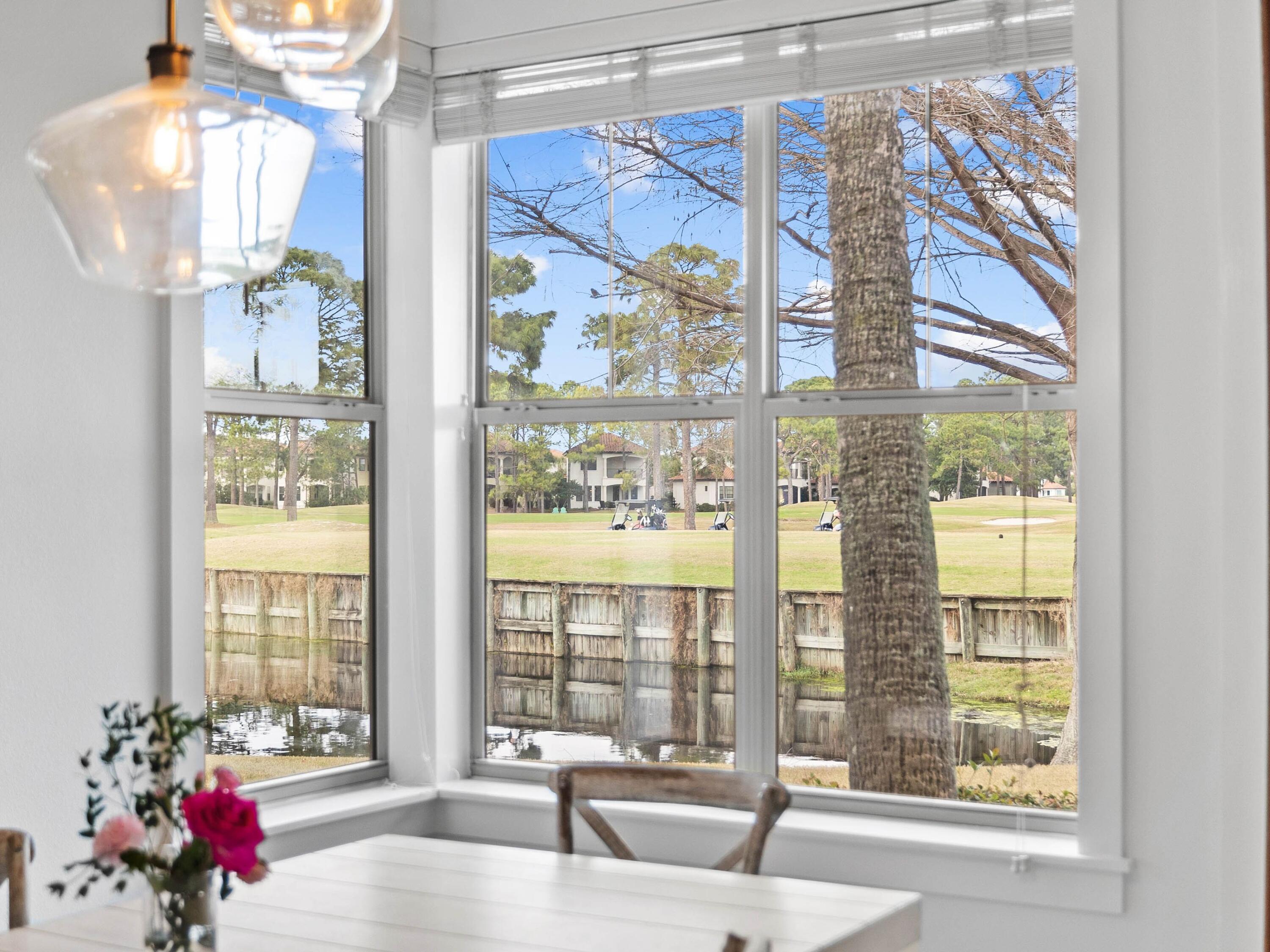 MAGNOLIA BAY - Residential