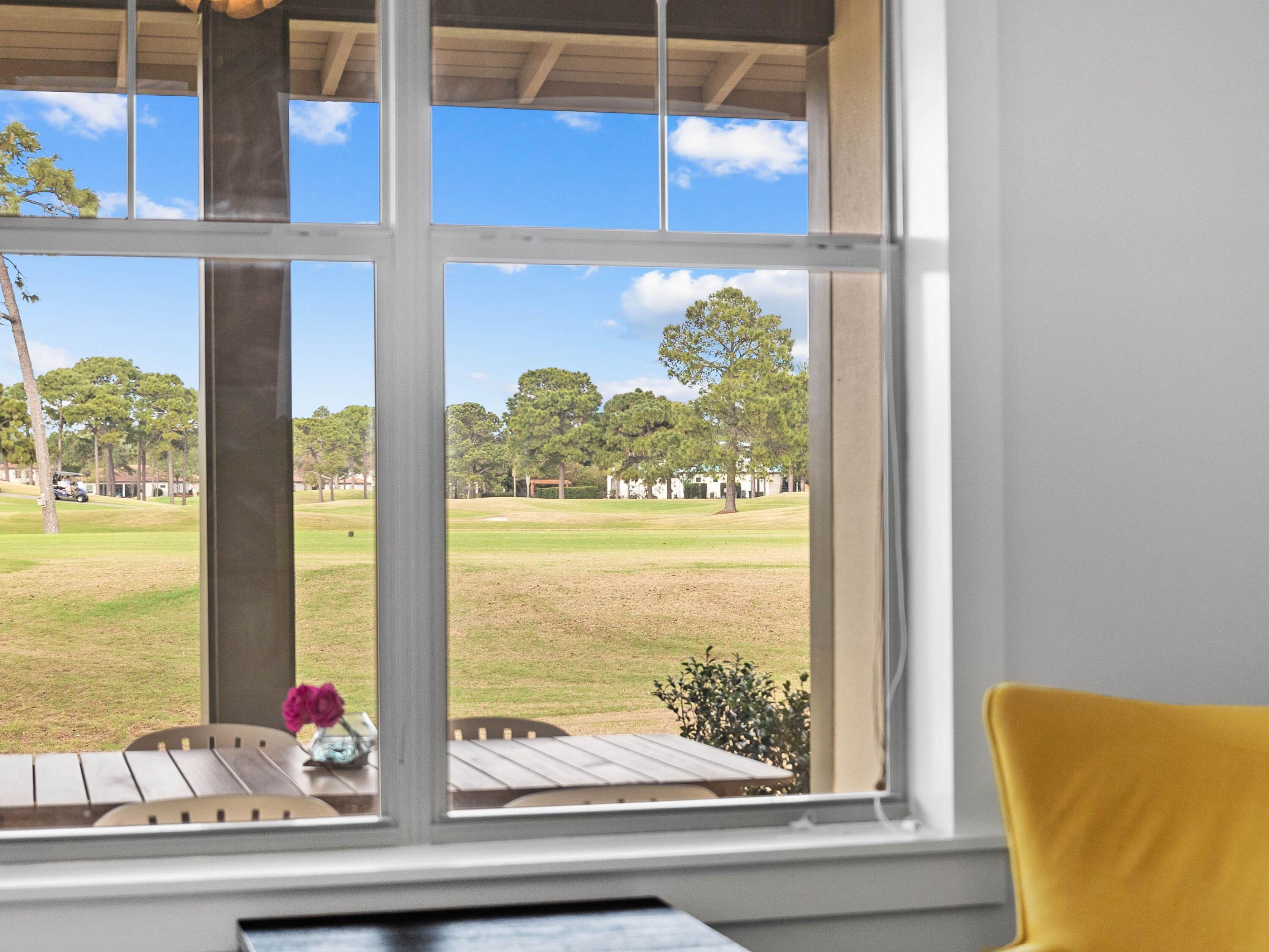MAGNOLIA BAY - Residential